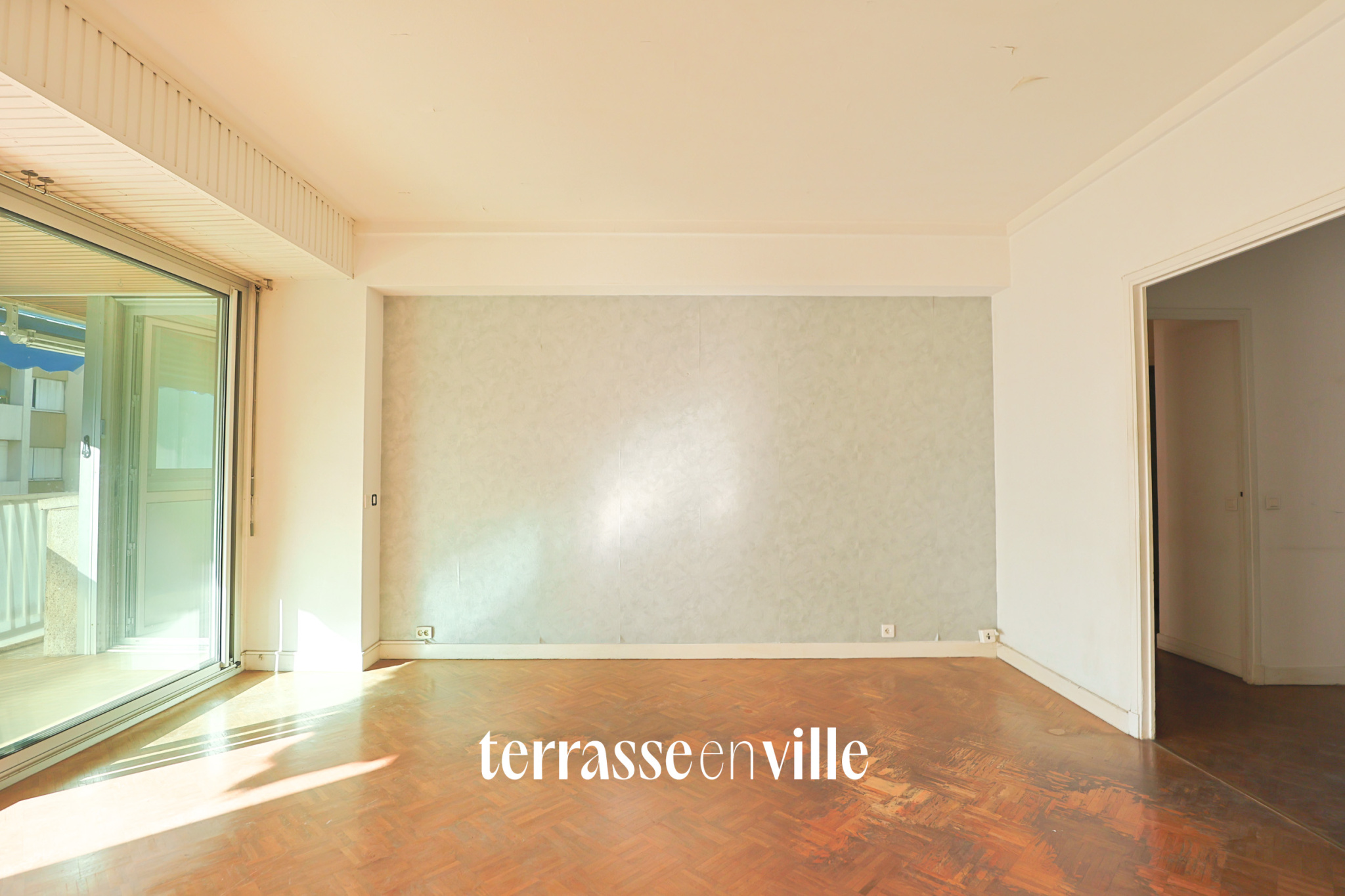 EXCLUSIVITÉ CARRÉ D’OR T3 TERRASSE GARAGE EN SUS 350 000 €