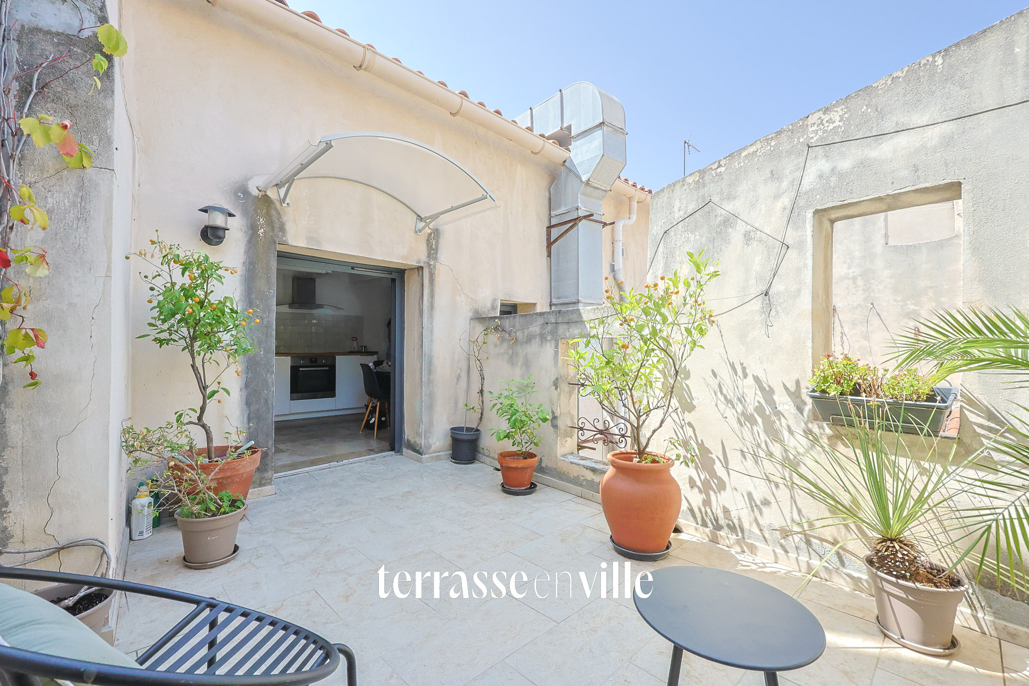 EXCLUSIVITE - VIEUX-PORT / HÔTEL DE VILLE - DERNIER ETAGE - T2 - 55m2 - TERRASSE - 290 000€