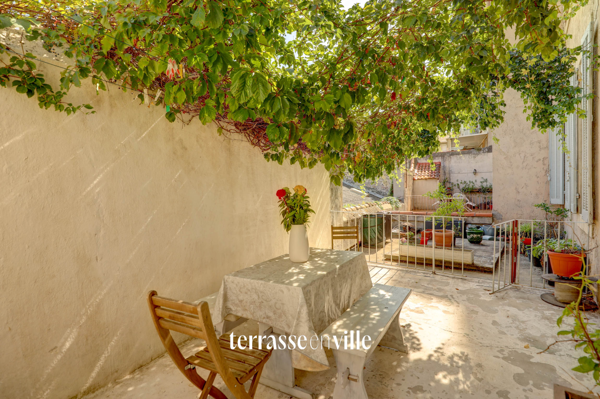 EXCLUSIVITÉ - ST CHARLES / ST LAZARE - 63 m2 - Terrasse 17 m2 - 220000€