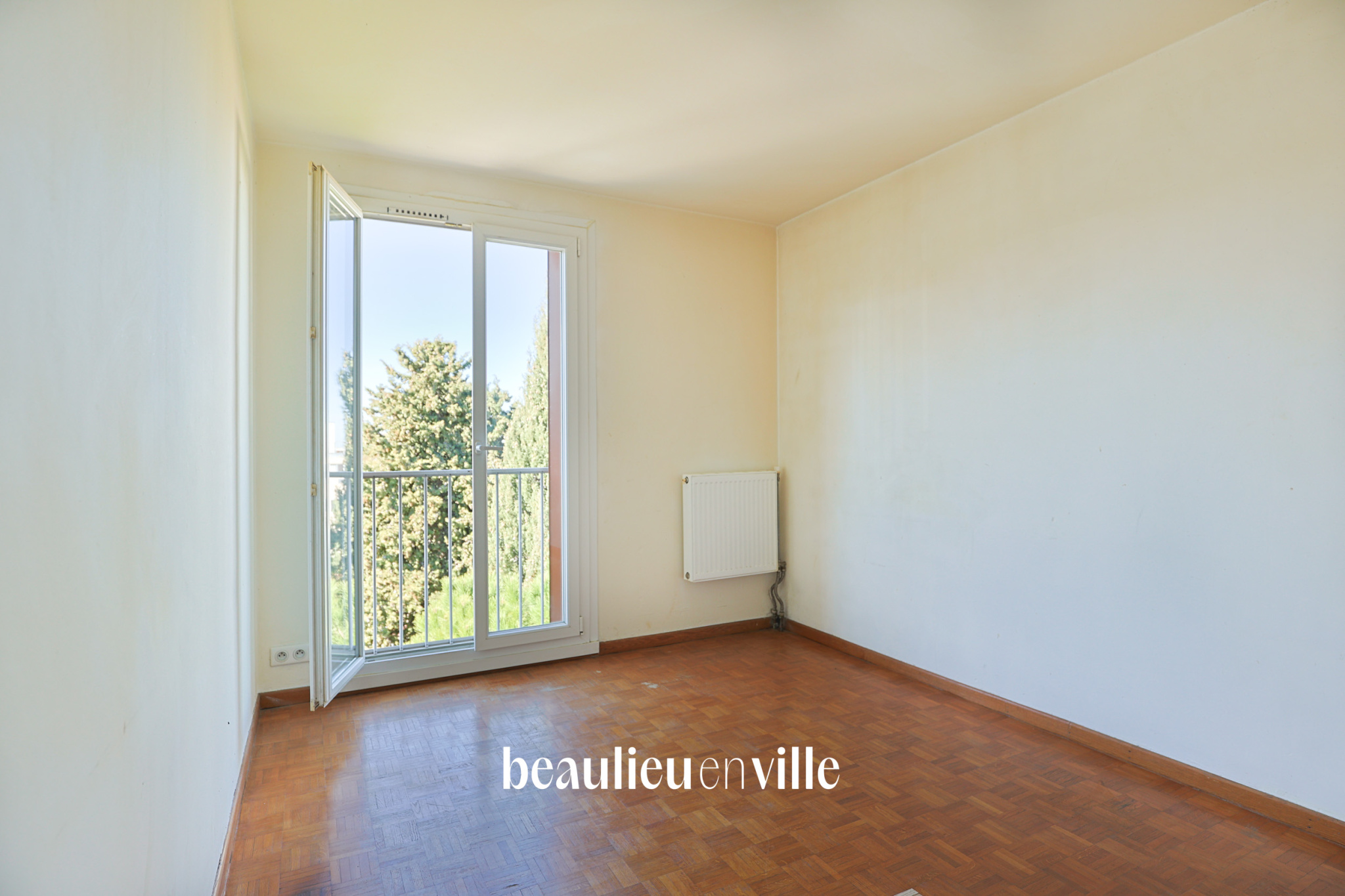 LE CABOT 9ème - T3 - 70 M2 - BALCON - PARKING - 210 000€