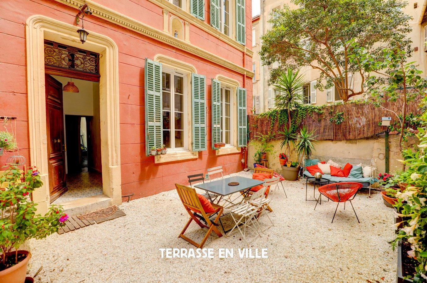 NOTRE-DAME-DU-MONT - MAISON - T6 - 150M2 - TERRASSE - 719 000€