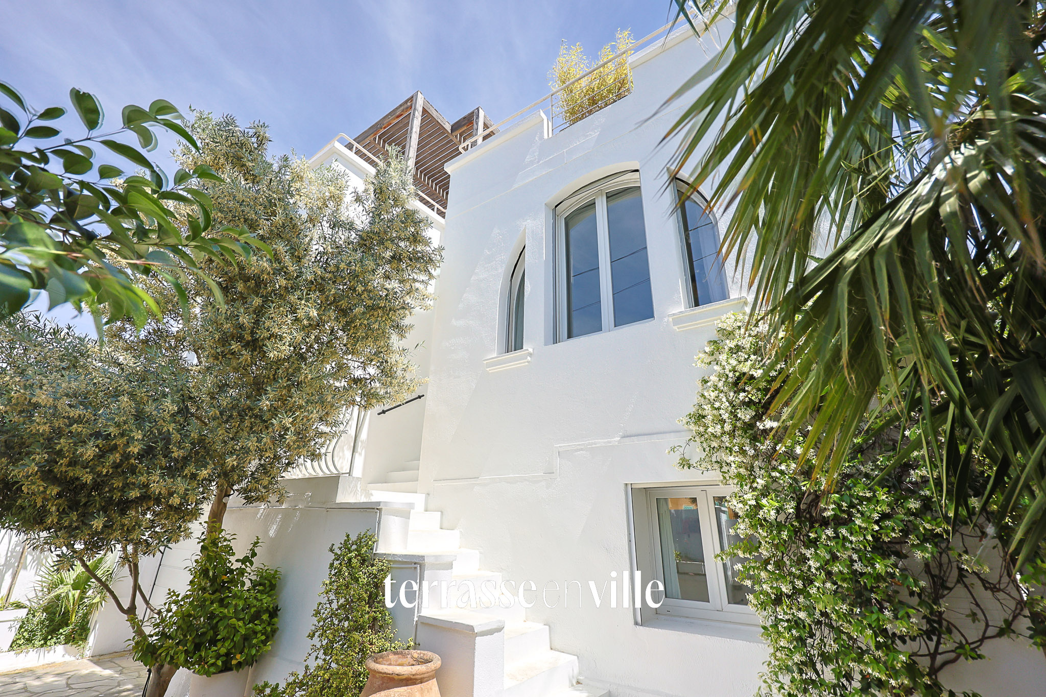 EXCLUSIVITE - LACORDAIRE 13013 - MAISON T6 - 120M2 - TERRASSE PLEIN CIEL 62M2 - GARAGE - 620 000€