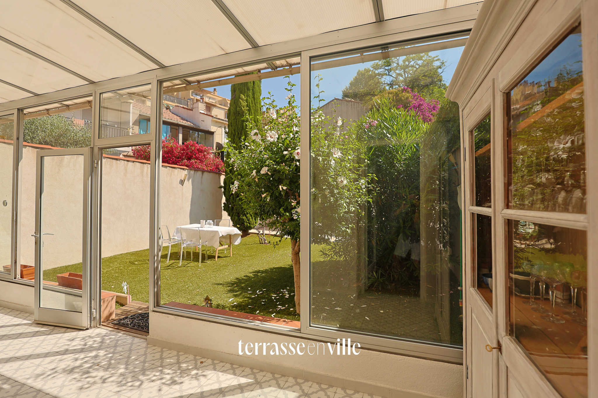 EXCLUSIVITÉ - CHAVE/BLANCARDE - MAISON DE VILLE - 690 000 EUROS