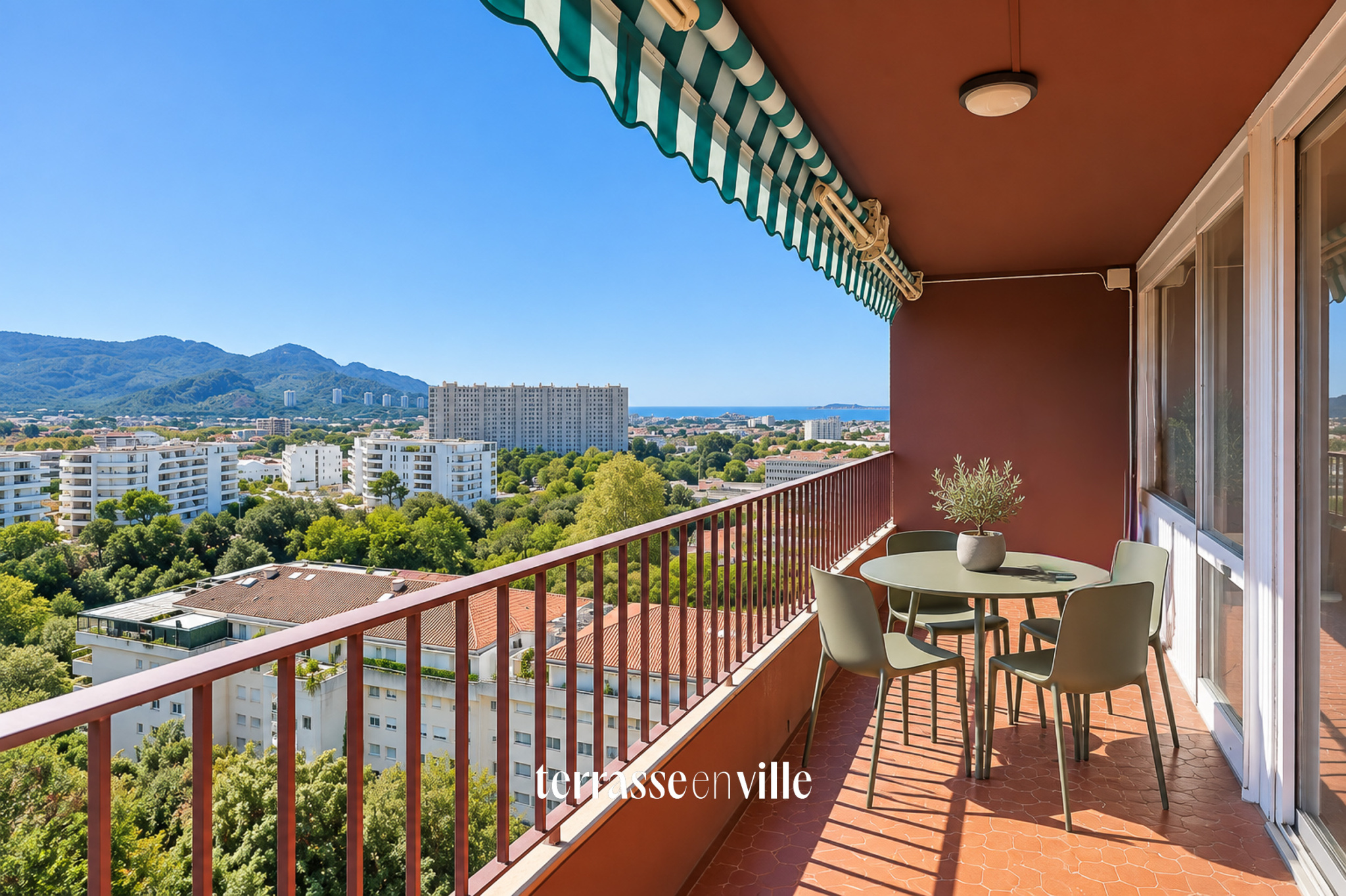 Appartement 4 pièces 110 m² · à Marseille · 110 m² · 299 000 €