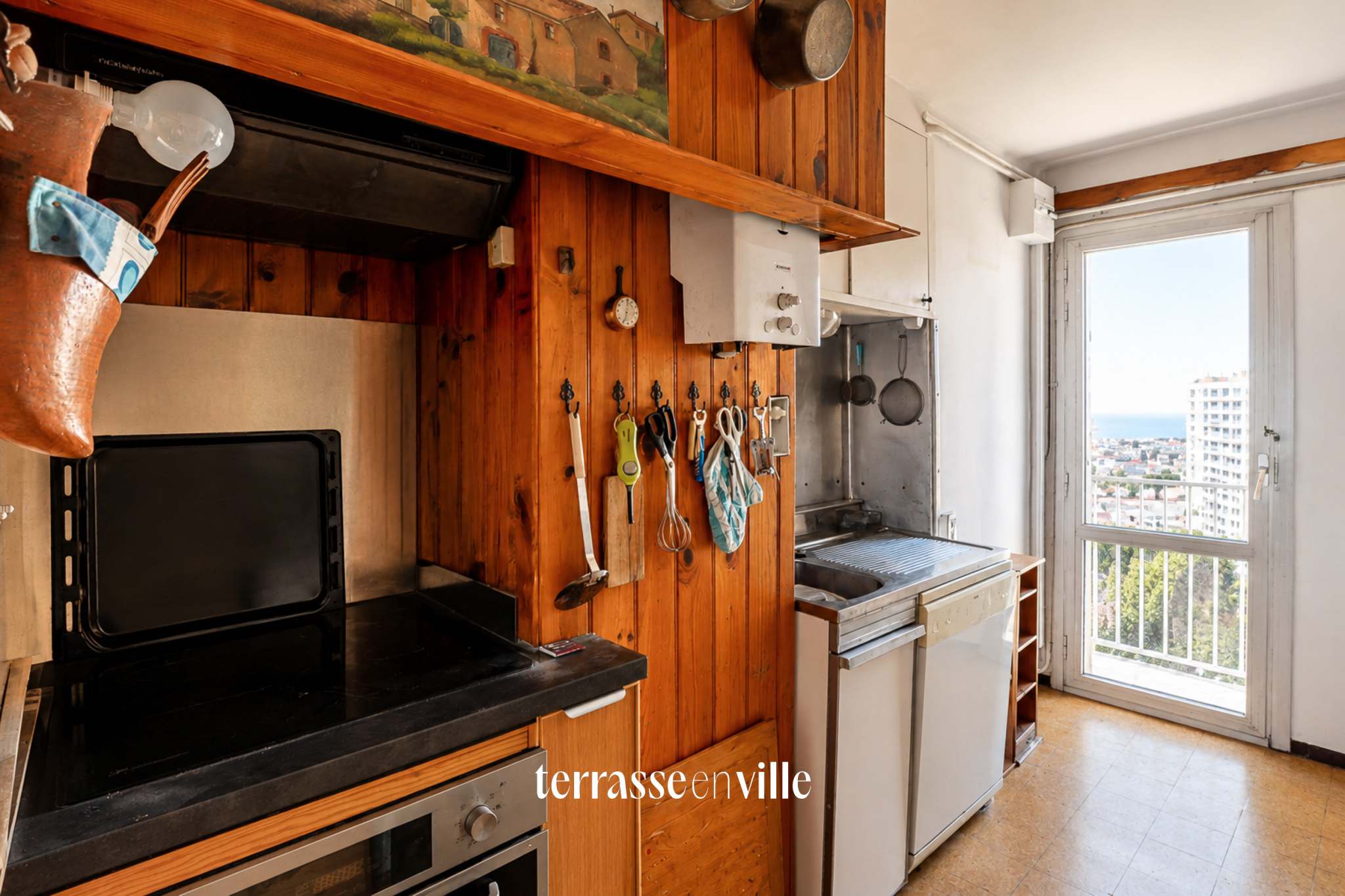 SOUS OFFRE - EXCLUSIVITÉ - ROUCAS BLANC - T3 - BALCON - CAVE - 380 000€