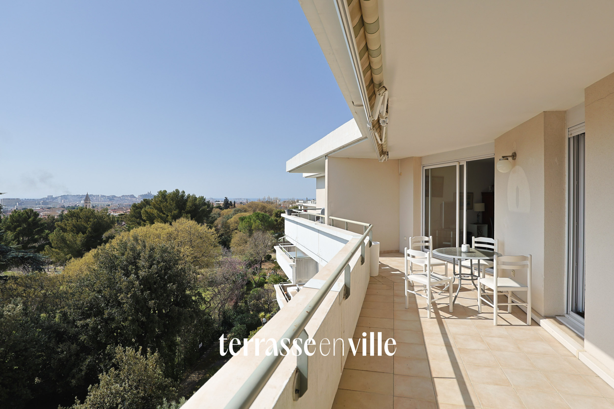 SAINT-BARNABE - APPARTEMENT T5 - TERRASSE - VUE - GARAGE/PARKING - 495 000€