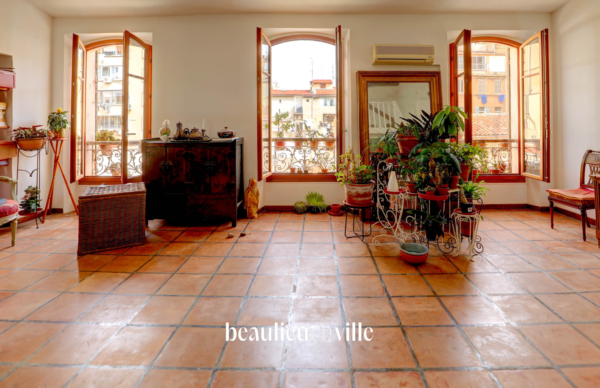 EXCLUSIVITE - PREFECTURE - T3 - DERNIER ETAGE - 380 000€