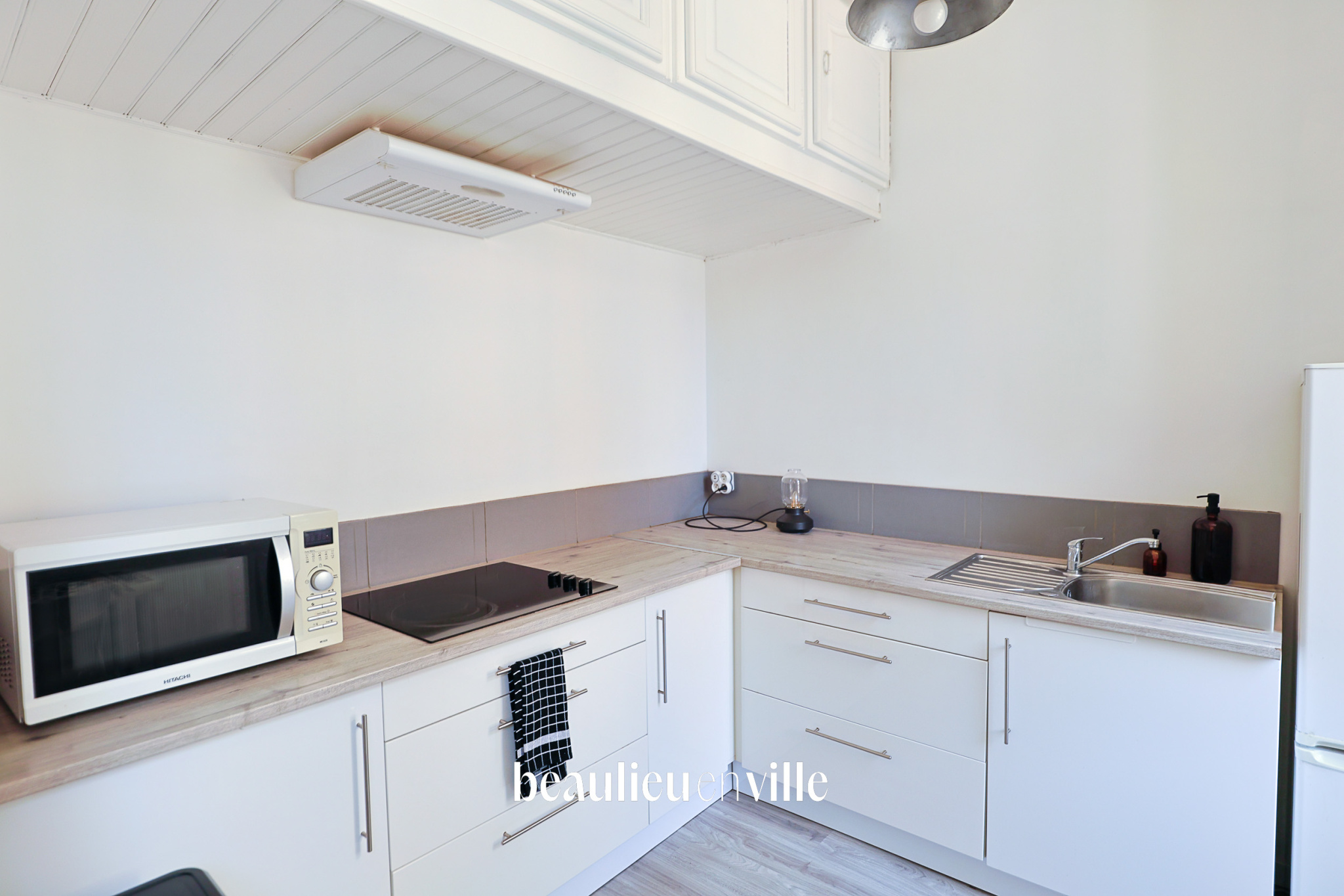 CINQ AVENUES / CHARTREUX - STUDIO 27m2 - 110 000€