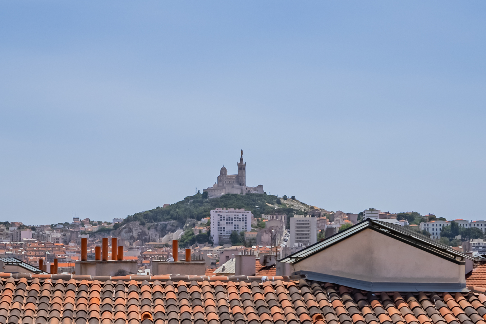 EXCLUSIVITÉ RÉPUBLIQUE T3 123 M2 BALCON DERNIER ÉTAGE VUE DÉGAGÉE 475 000 €