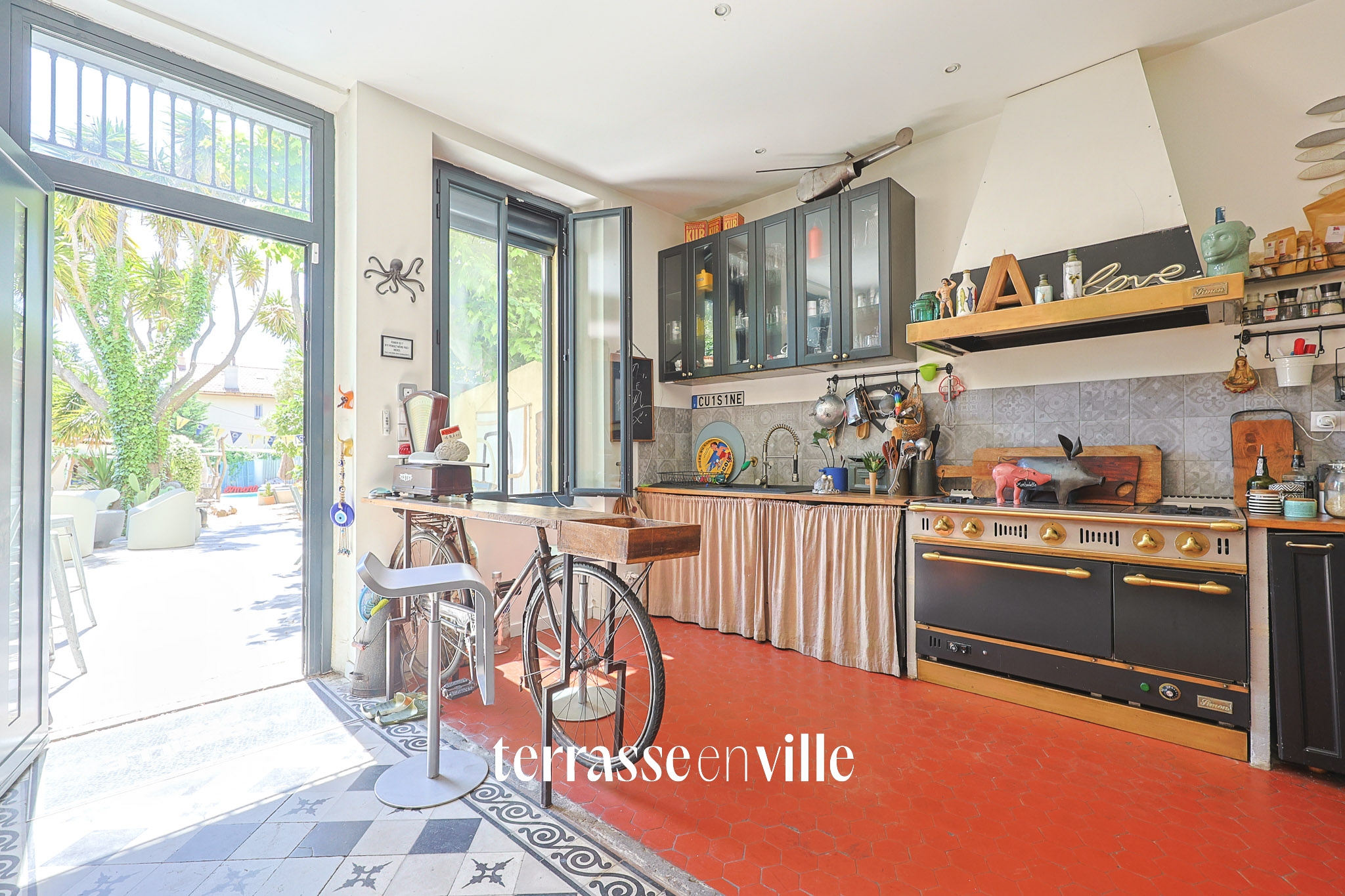 L’ESTAQUE - MAISON T5 - JARDIN - PISCINE - VUE MER - 790 000€