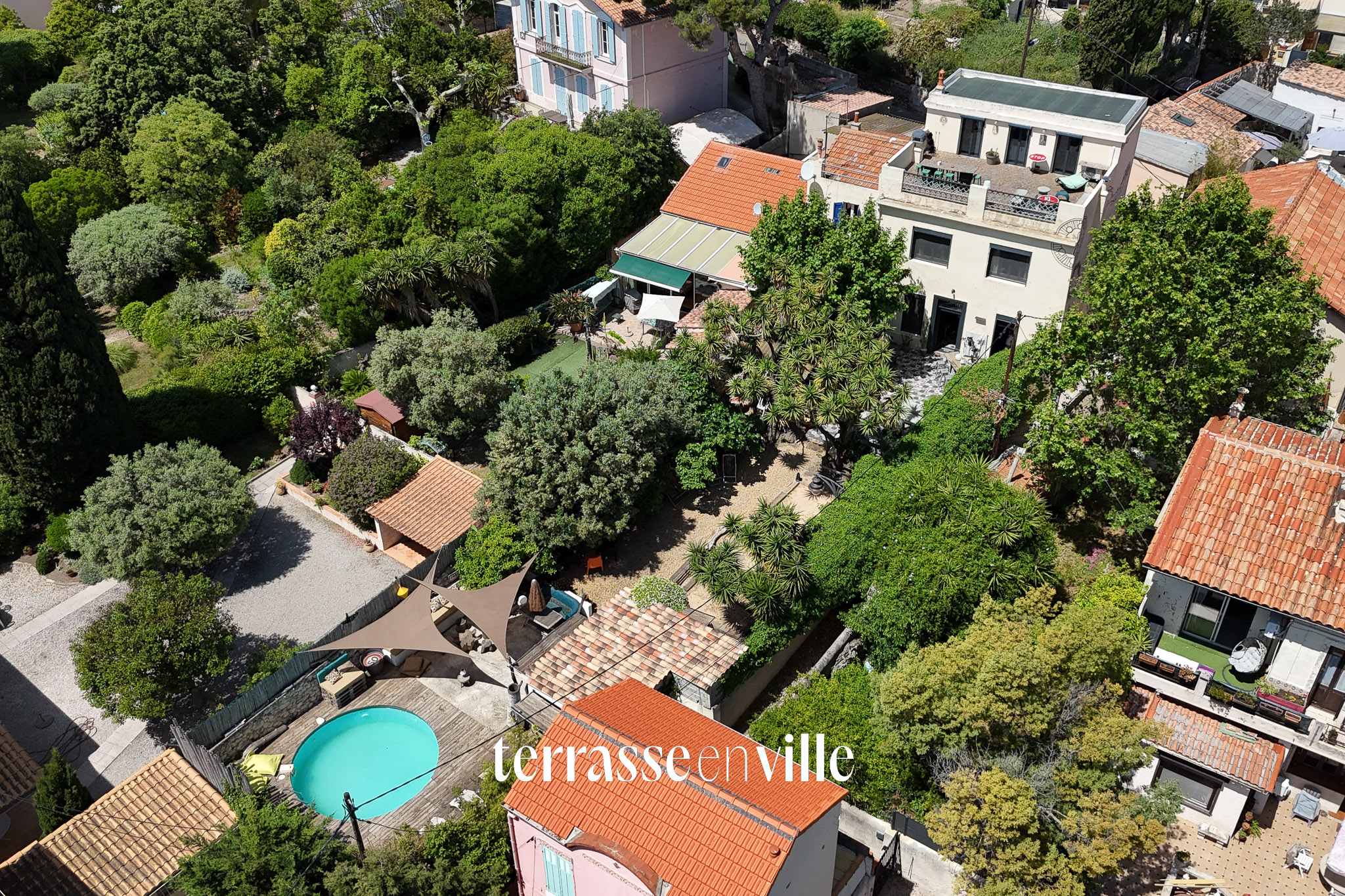 L’ESTAQUE - MAISON T5 - JARDIN - PISCINE - VUE MER - 790 000€