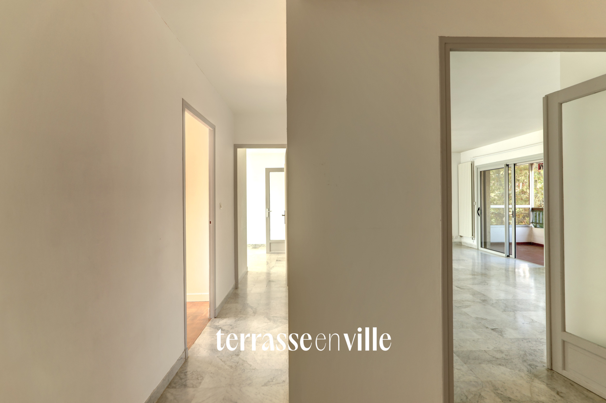 VIEILLE CHAPELLE - T4 - BALCON - TERRASSE - BOX EN SUS - 495000€