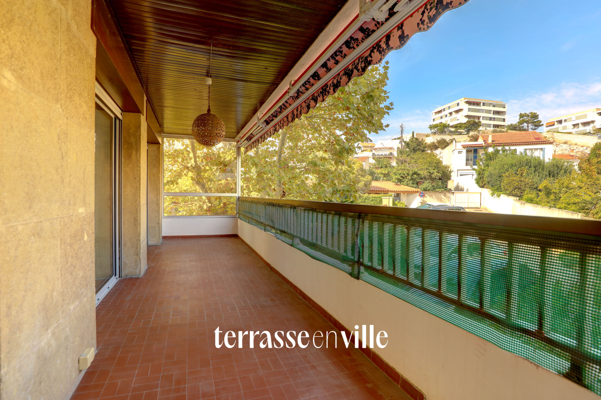 VIEILLE CHAPELLE - T4 - BALCON - TERRASSE - BOX EN SUS - 495000€