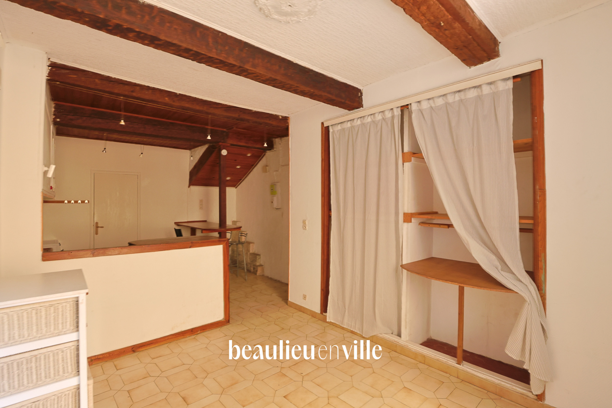 EXCLUSIVITE - PANIER / ACCOULES - STUDIO 29m2 - CAVE - 110 000€