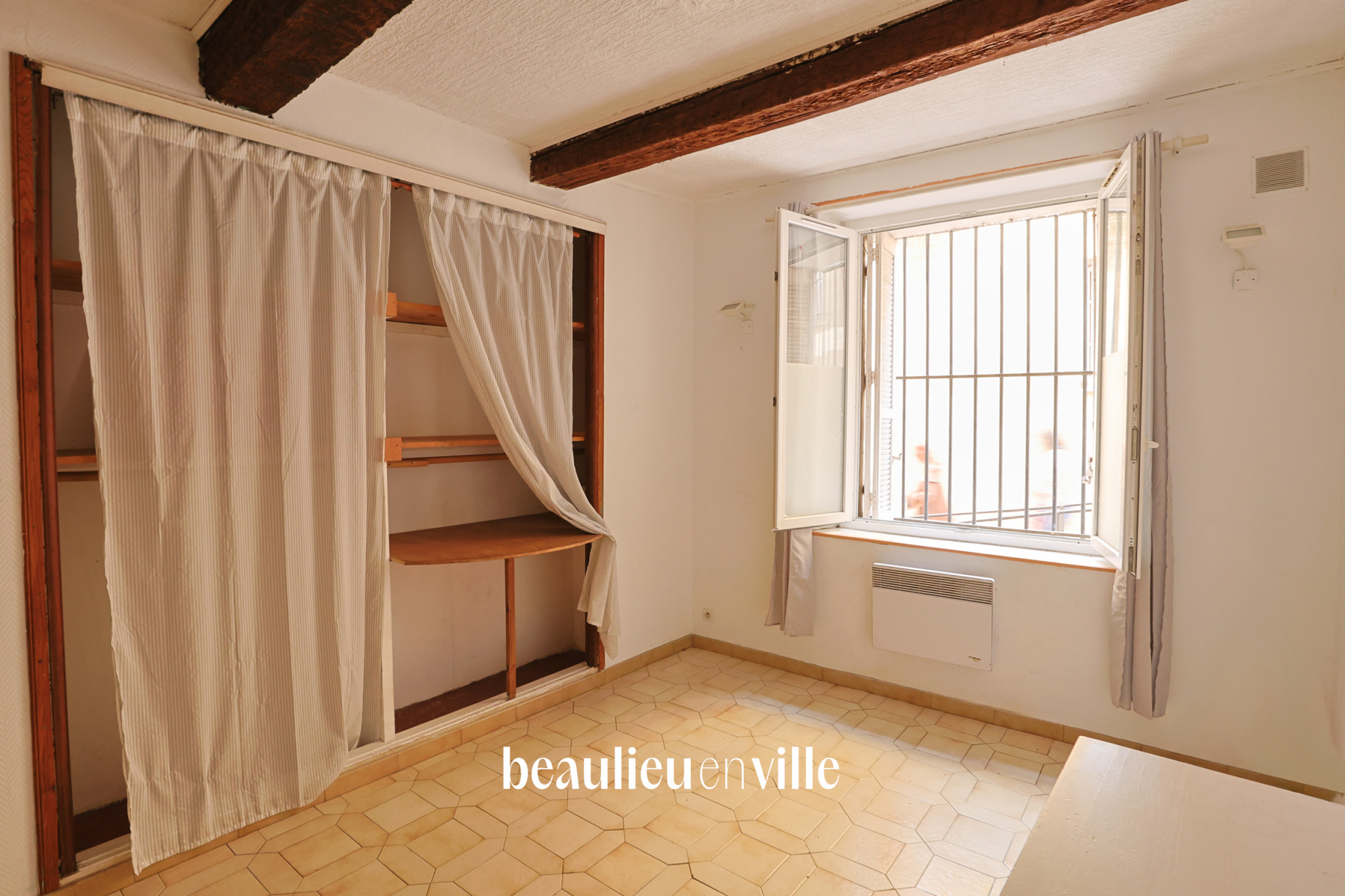EXCLUSIVITE - PANIER / ACCOULES - STUDIO 29m2 - CAVE - 110 000€