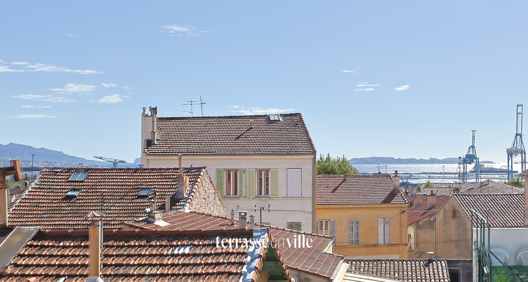 Immeuble 2 pièces 100 m² · à Saint-André · 100 m² · 35 000 €