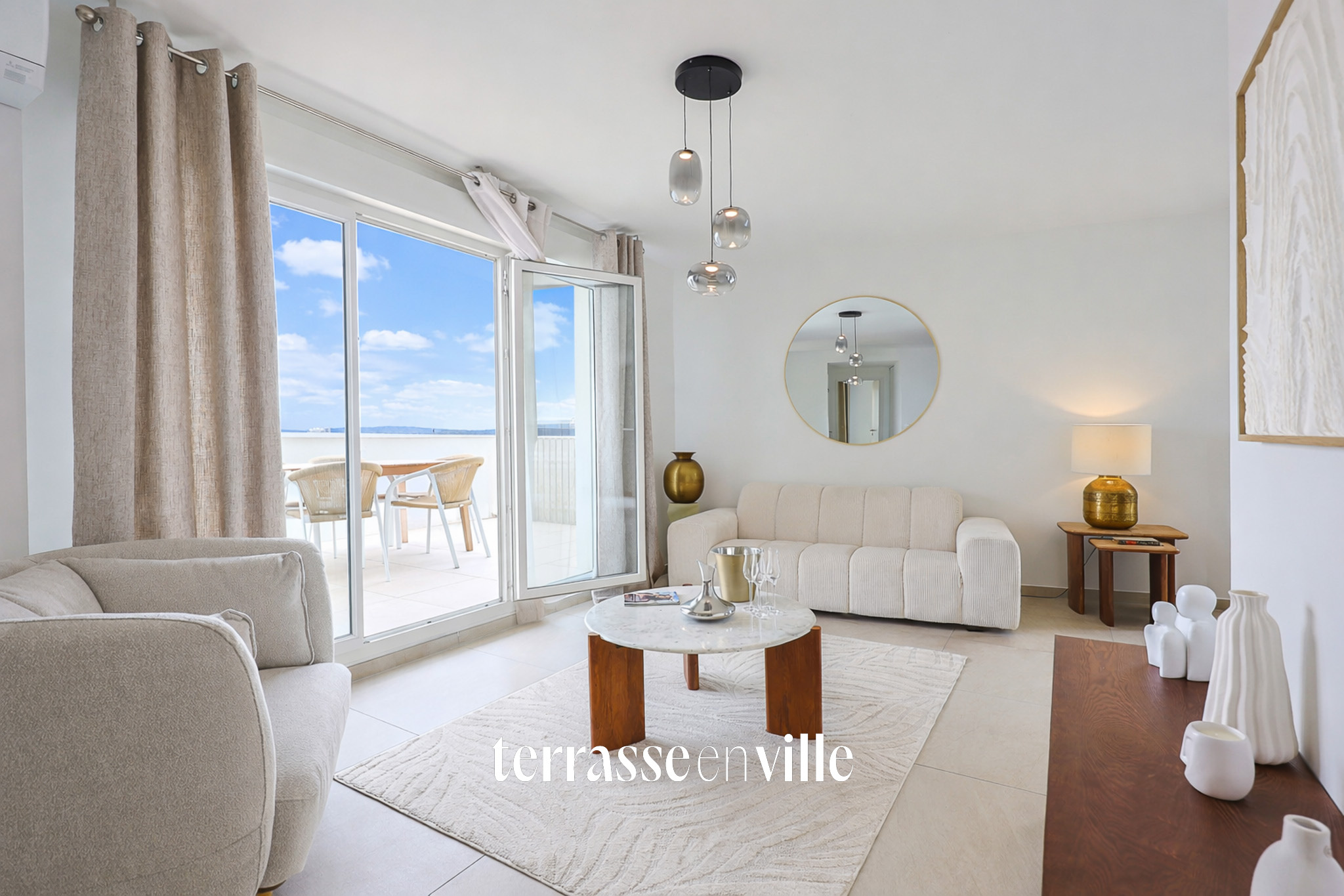 MONTOLIVET 13012 - DUPLEX T5 150M2 - DERNIER ETAGE - TERRASSES 74M2 - GARAGES EN SUS - 835 000€