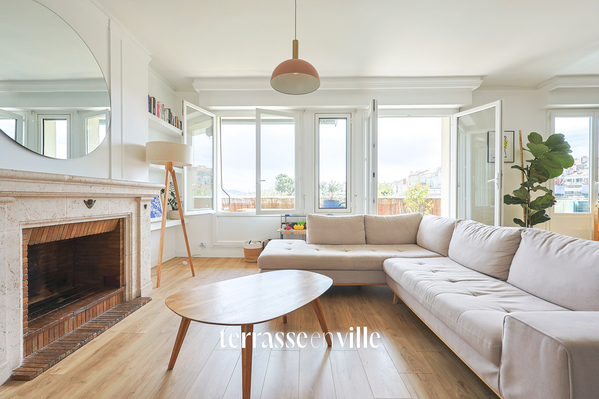 EXCLUSIVITE - T4 -BALCON - CARRE D'OR - 450 000€