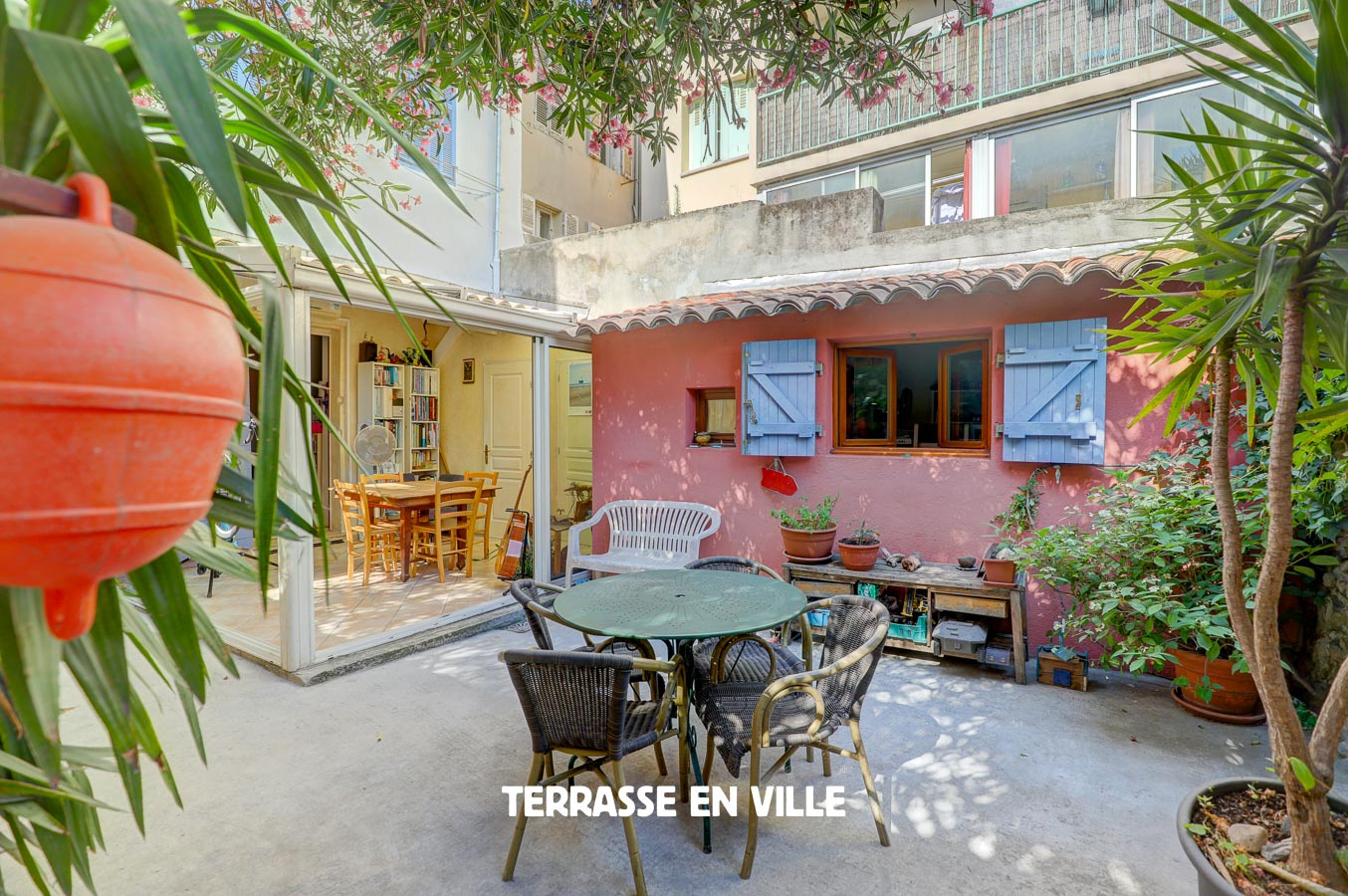 EXCLUSIVITE - CHUTES LAVIE - REZ-DE-JARDIN - 63 M2 - T2/3 - 195 000€