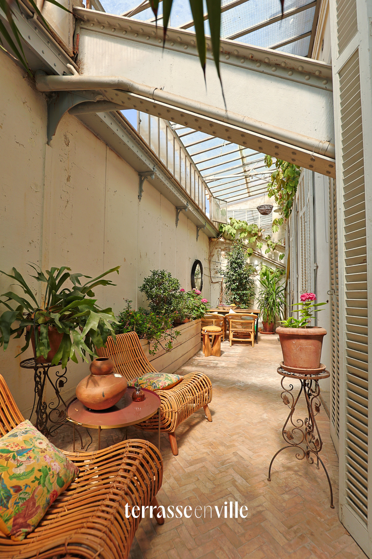 EXCLUSIVITE - LES REFORMES - 132M2 - T4 - TERRASSE - 26M2 - CHAMBRES DE SERVICES - 500 000 €