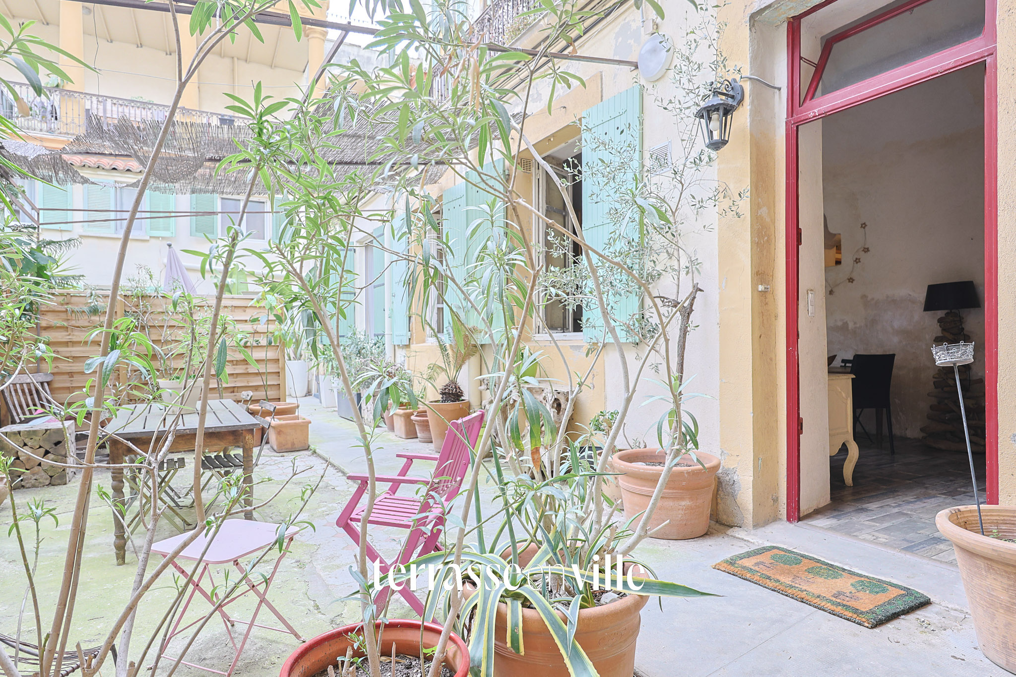 EXCLUSIVITE - ROUCAS BLANC - T2/3 - TERRASSE - 170 000€