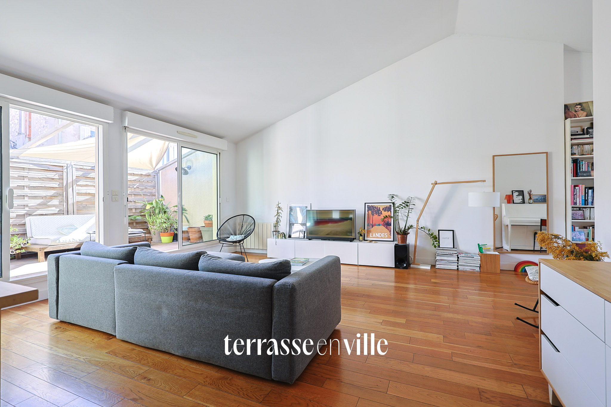 EXCLUSIVITE - VAUBAN - T4 - TERRASSE - VUE NOTRE DAME DE LA GARDE - BOX - 645 000 €