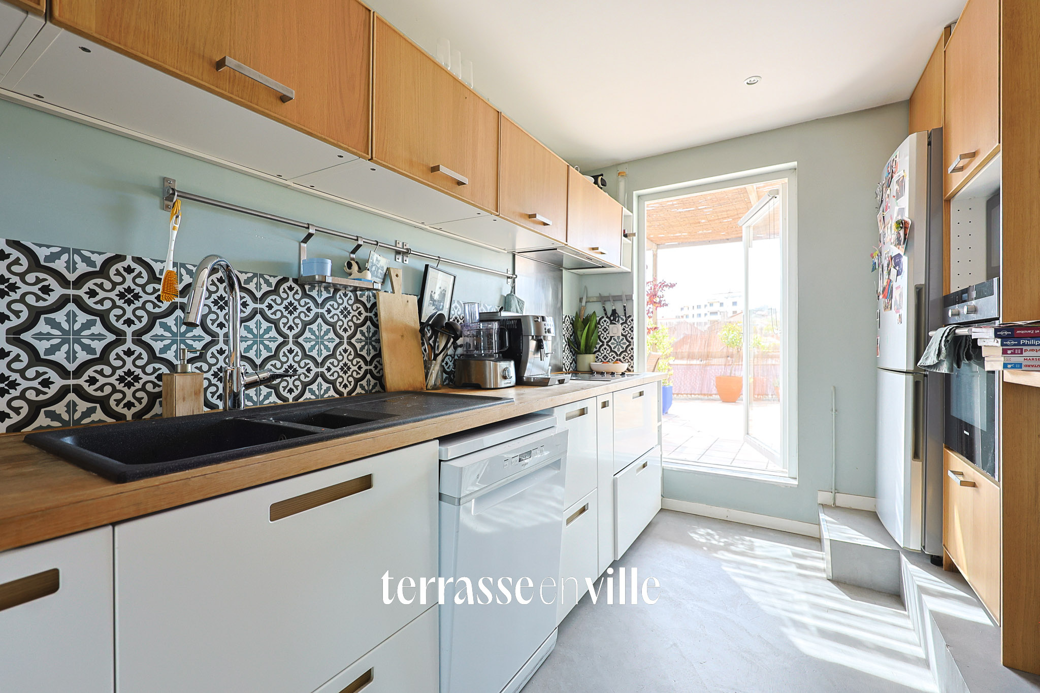 BOMPARD - T3 - TERRASSE - VUE MER ET NOTRE DAME DE LA GARDE - BOX - 695 000 €