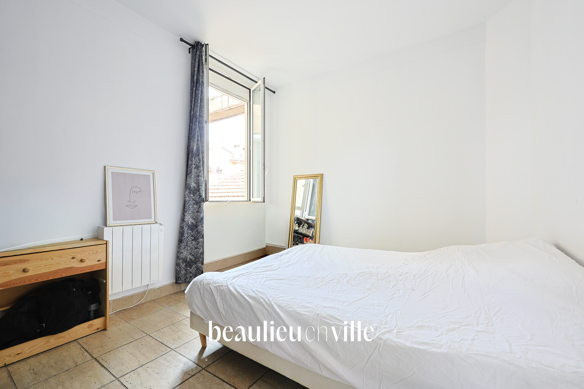 EXCLUSIVITE - MONTOLIVET - T3 - 54 M2 - BALCON - 220 000 €