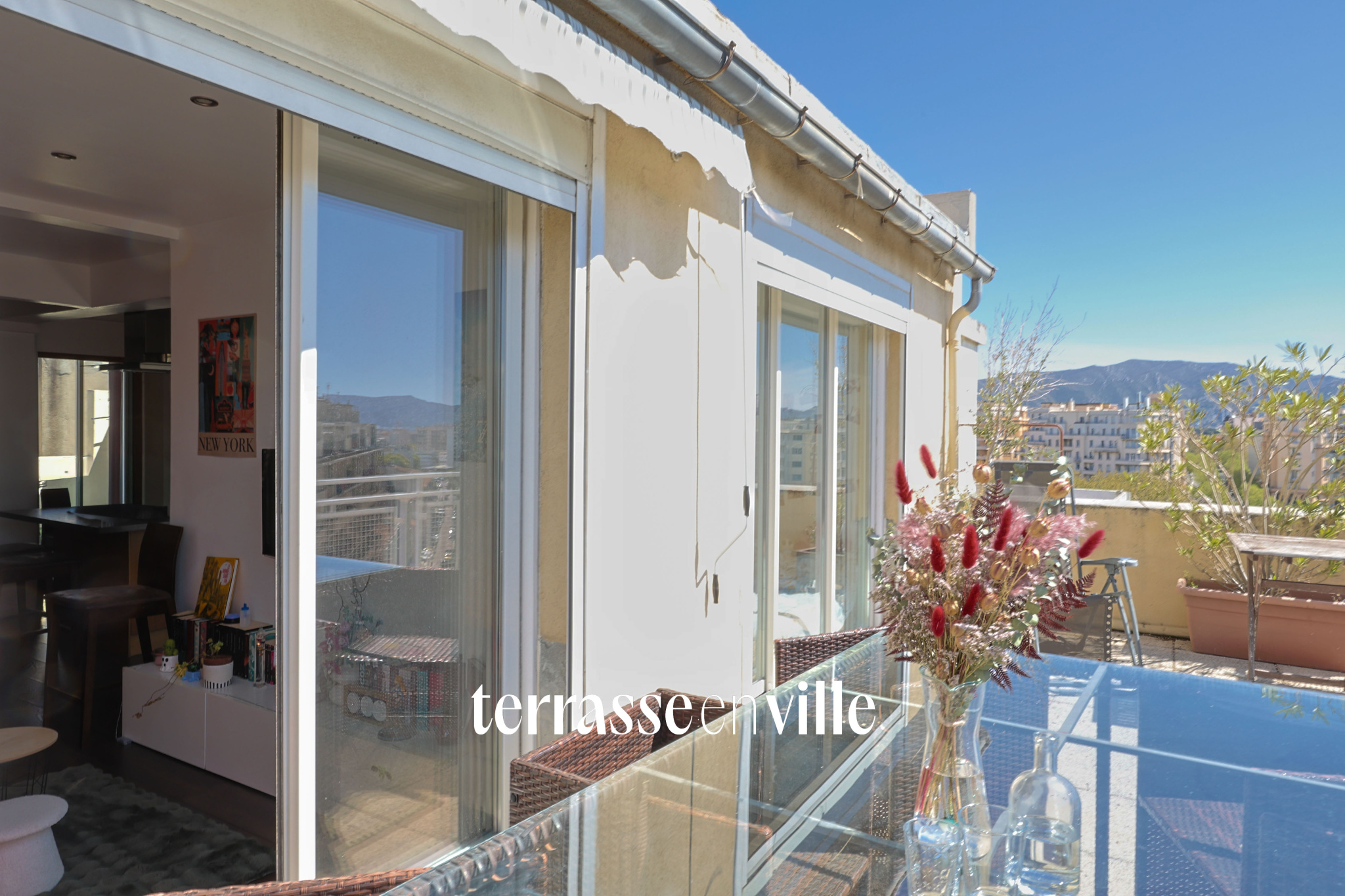 EXCLUSIVITÉ - CINQ AVENUES - T3 - TERRASSES - DERNIER ETAGE- 250 000 EUROS