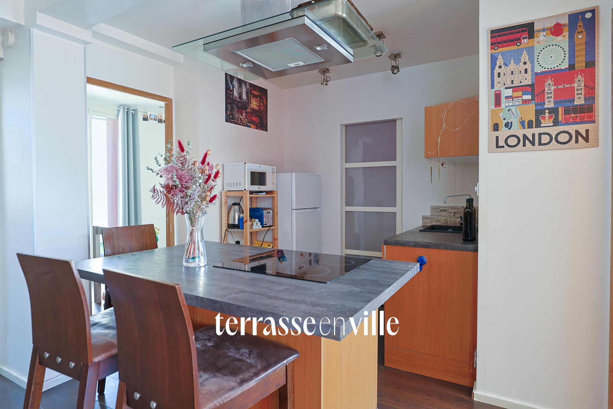 EXCLUSIVITÉ - CINQ AVENUES - T3 - TERRASSES - DERNIER ETAGE- 250 000 EUROS