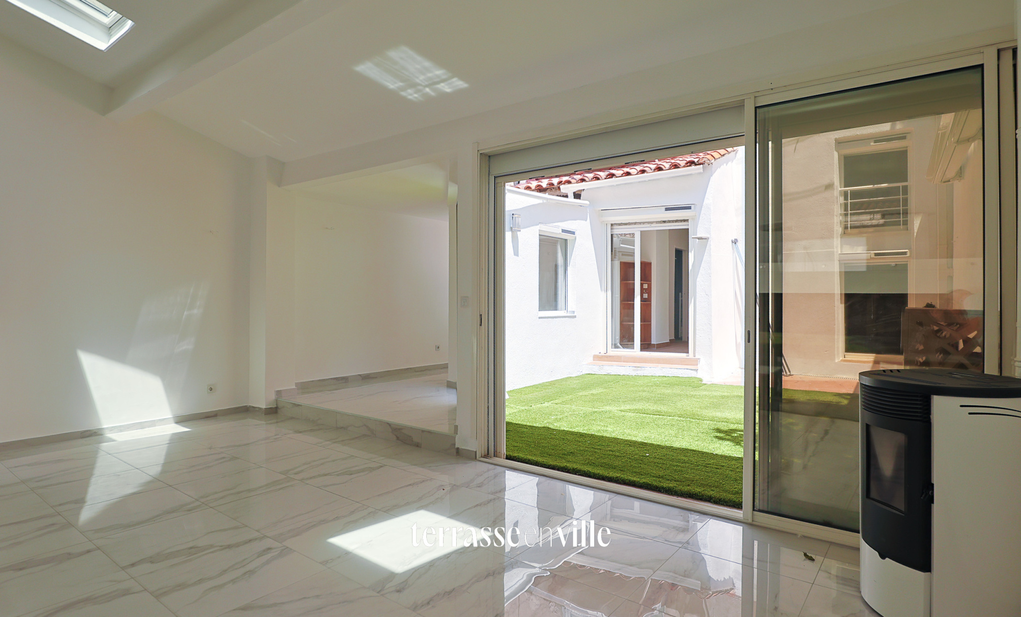 LODI / NOTRE-DAME-DU-MONT - REZ-DE-CHAUSSEE - 130M2 - TERRASSE - GARAGE - 680 000€