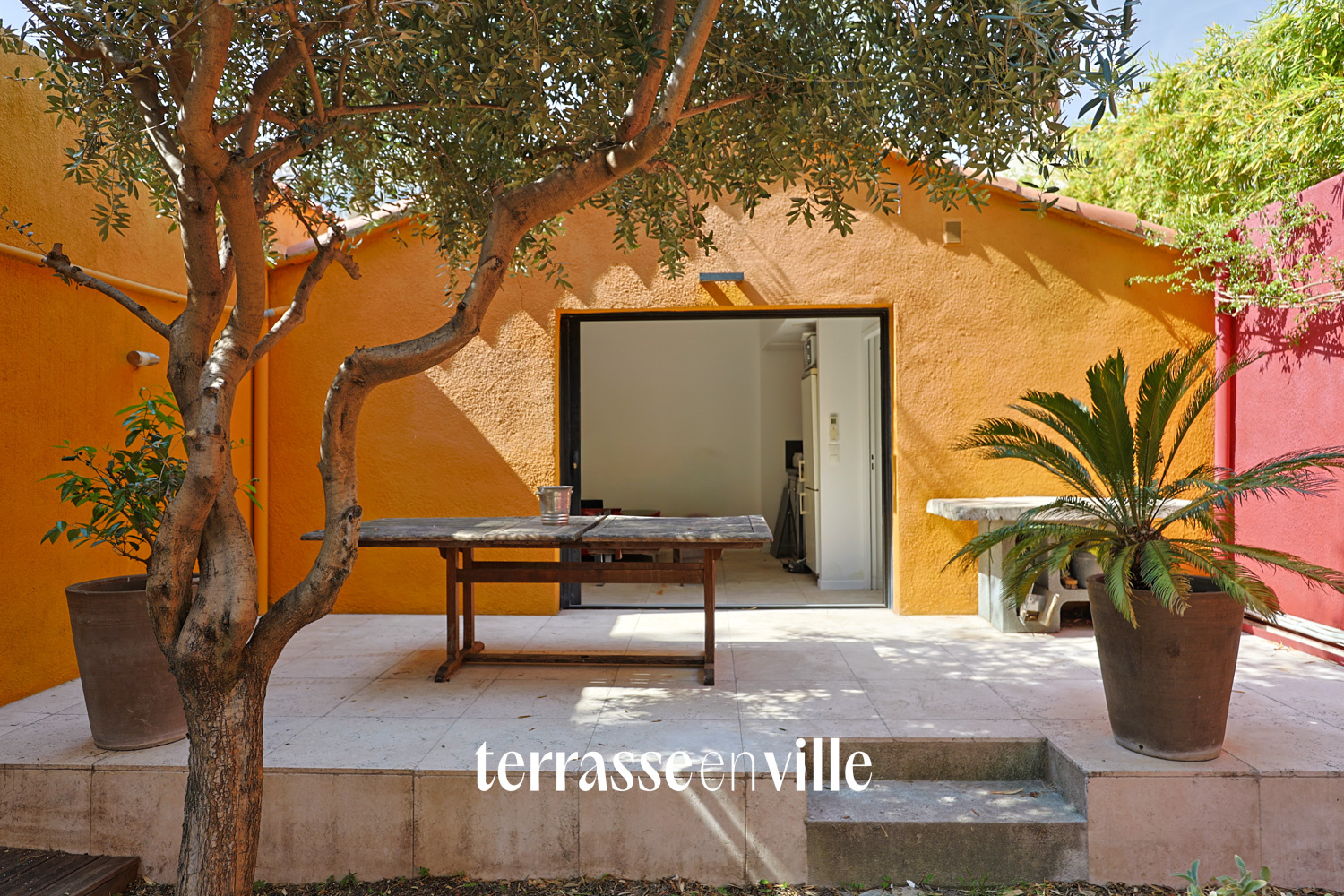 EXCLUSIVITÉ CINQ AVENUES MAISON T5/6 221 M2 - JARDIN - BOX DOUBLE - 880 000 €
