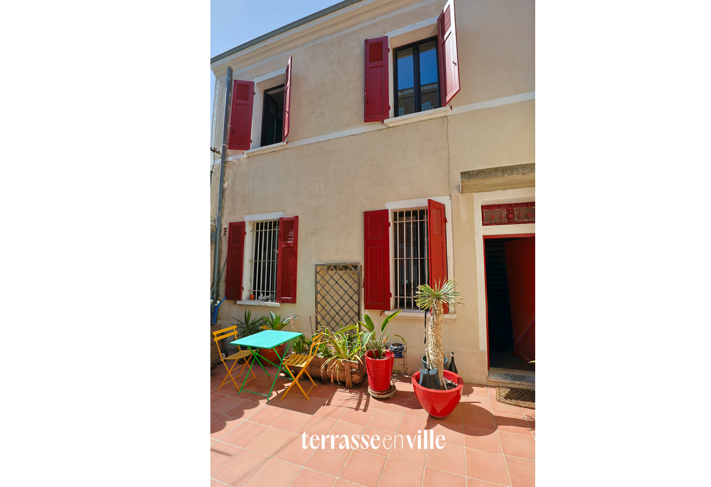 EXCLUSIVITÉ CINQ AVENUES MAISON T5/6 221 M2 - JARDIN - BOX DOUBLE - 880 000 €