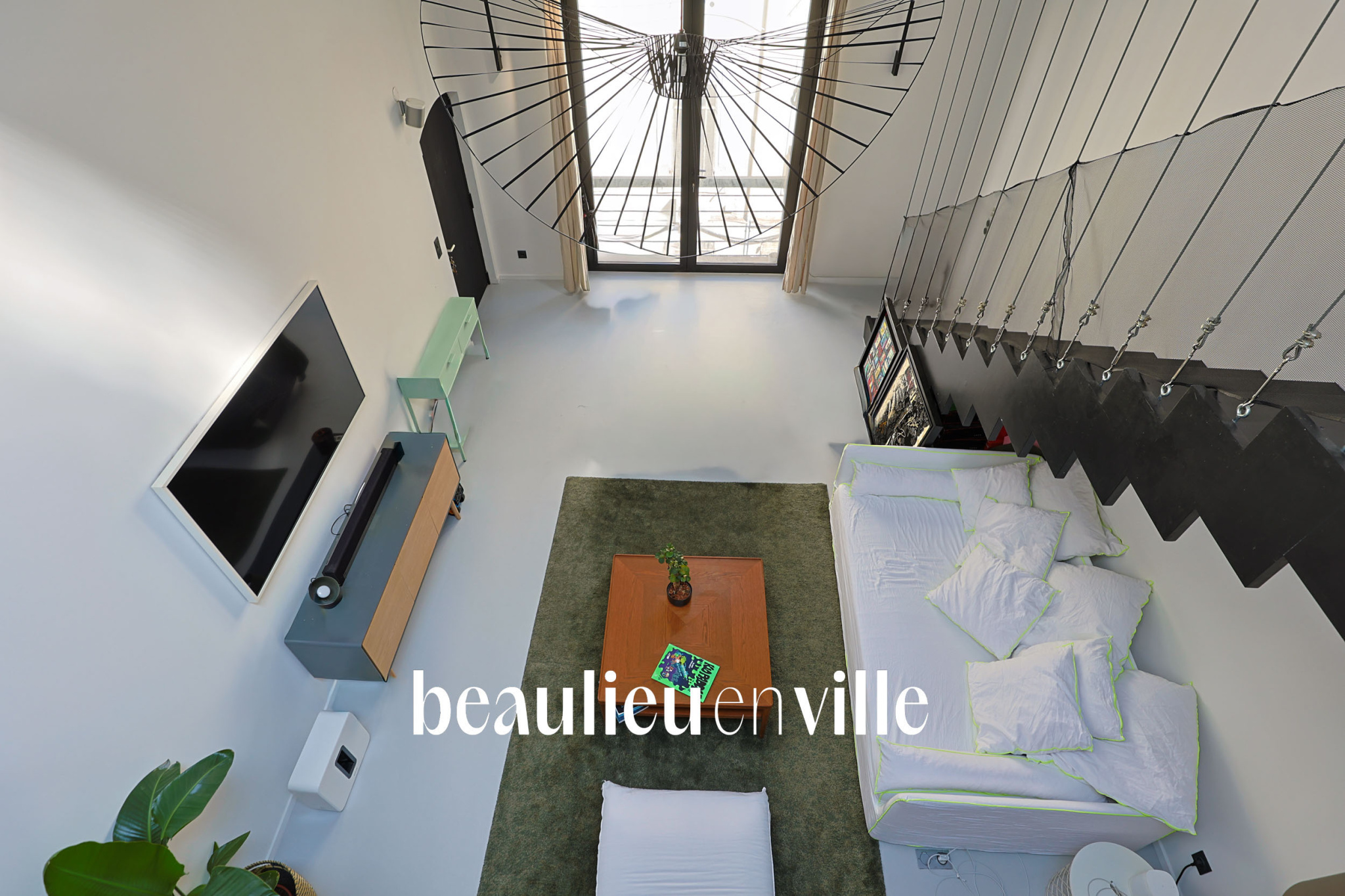 EXCLUSIVITÉ   VIEUX-PORT   LOFT - T4   450 000 €