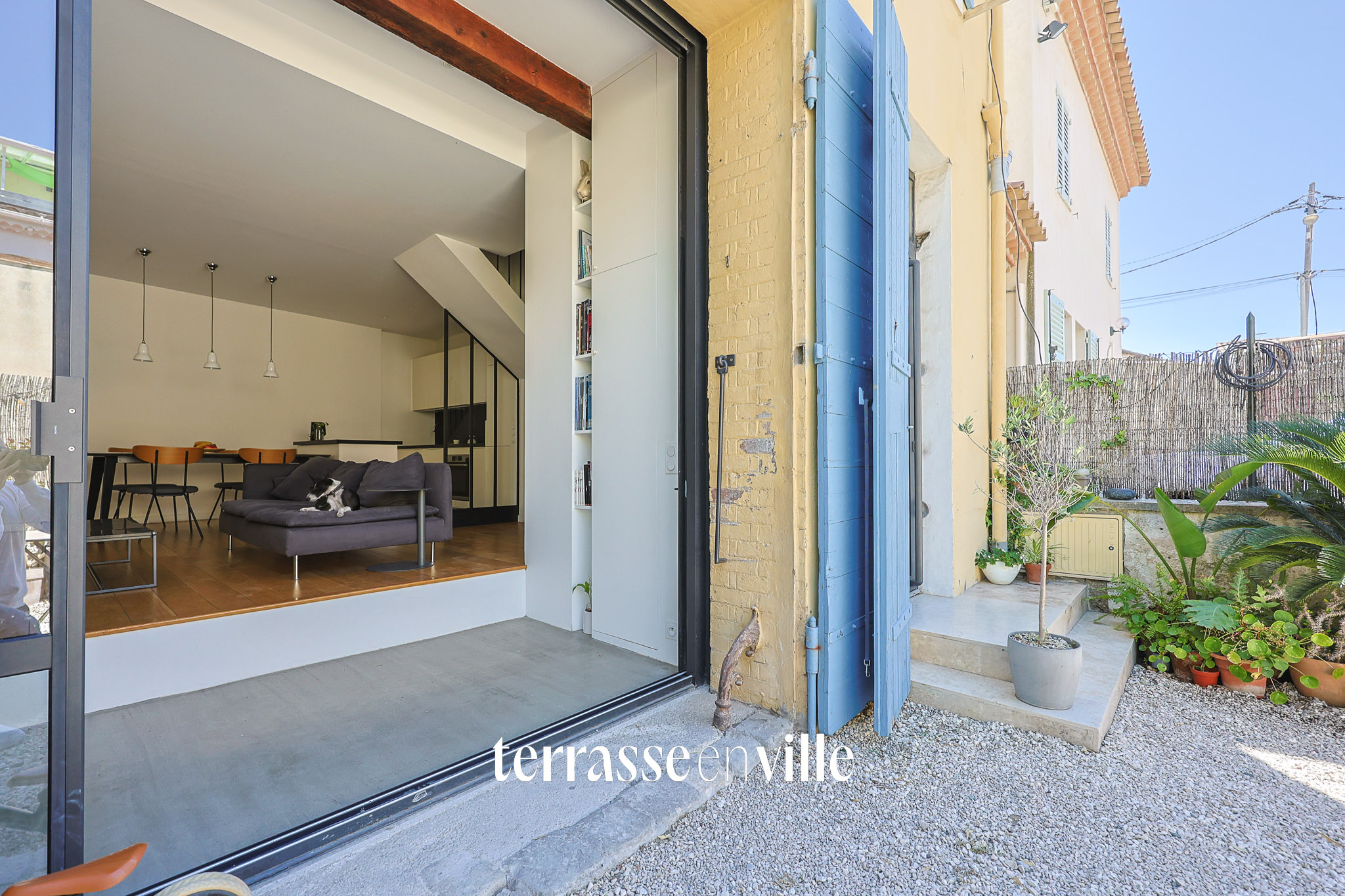 EXCLUSIVITÉ - SAINT LOUP - MAISON - 80 M2 - TERRASSE 40 M2- 350 000 €