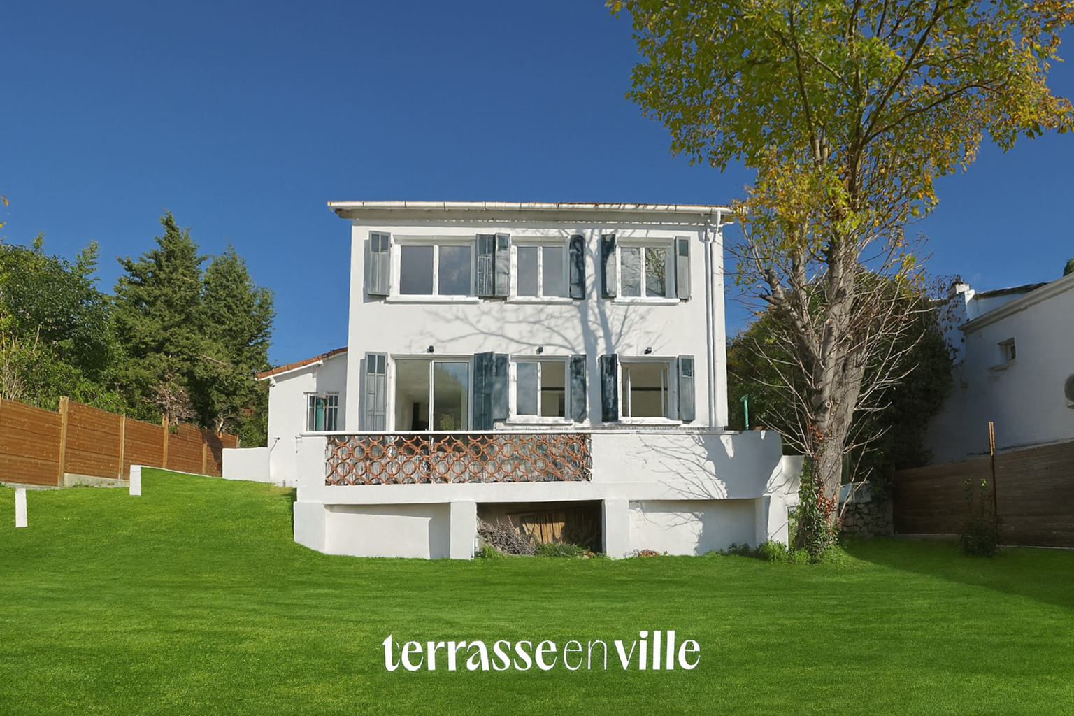 TROIS-LUCS - 13012 - MAISON T4 - 110 m2 - JARDIN 445m2 - 559 000€