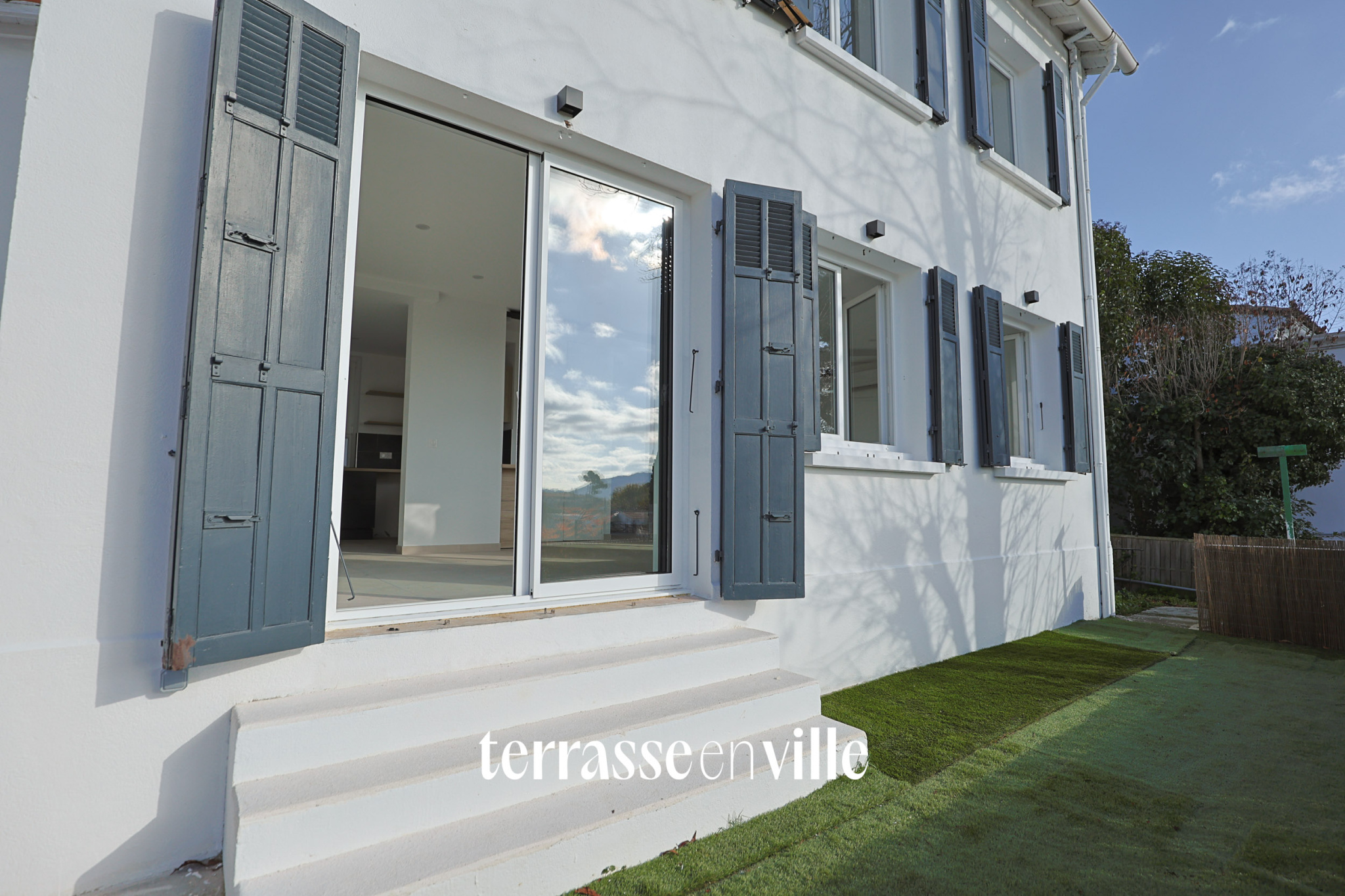 TROIS-LUCS - 13012 - MAISON T4 - 110 m2 - JARDIN 445m2 - 559 000€