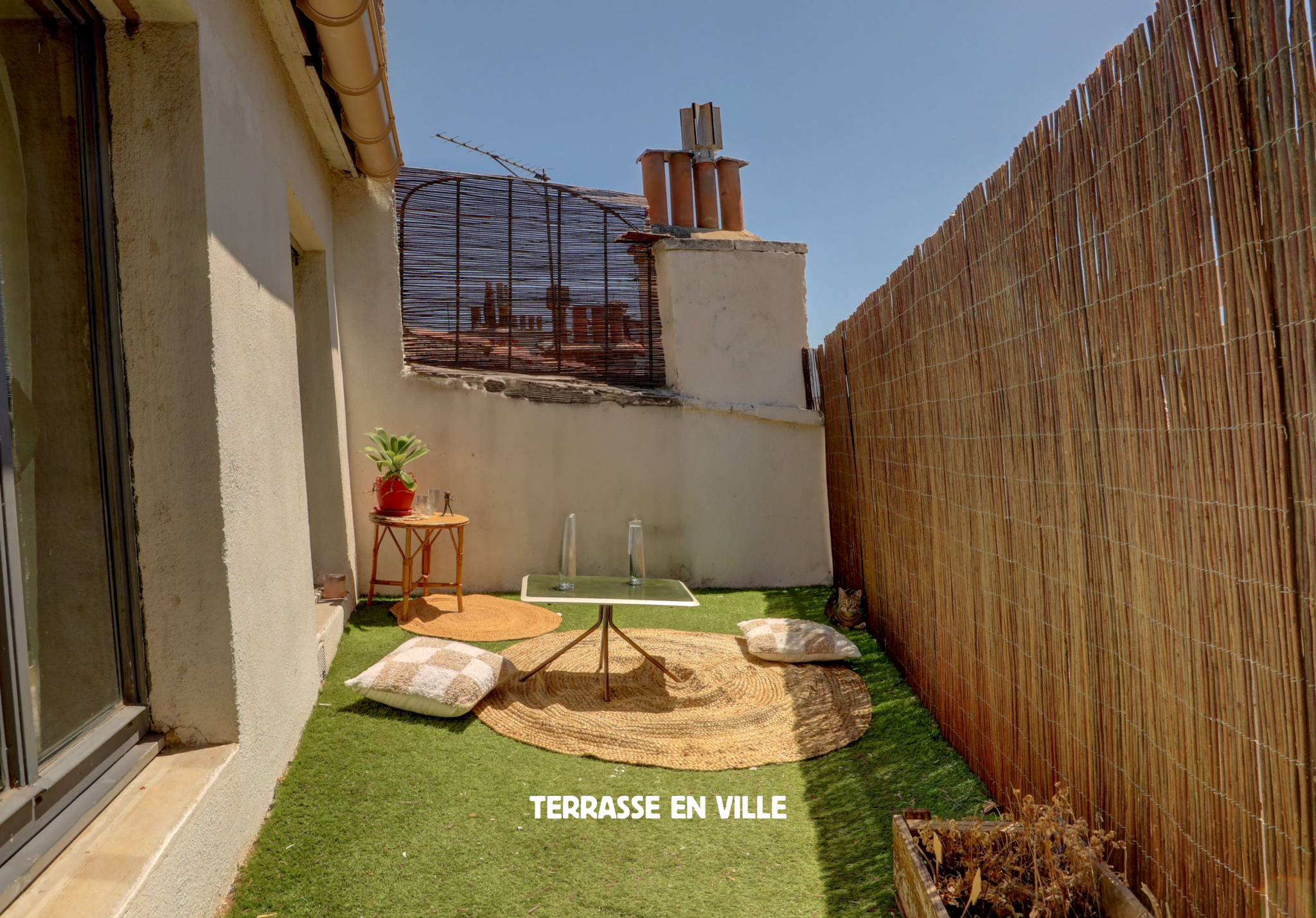 EXCLUSIVITE - LA PLAINE- STUDIO  - 26M2 - DERNIER ETAGE  - TERRASSE- 10M2 - 150 000 €