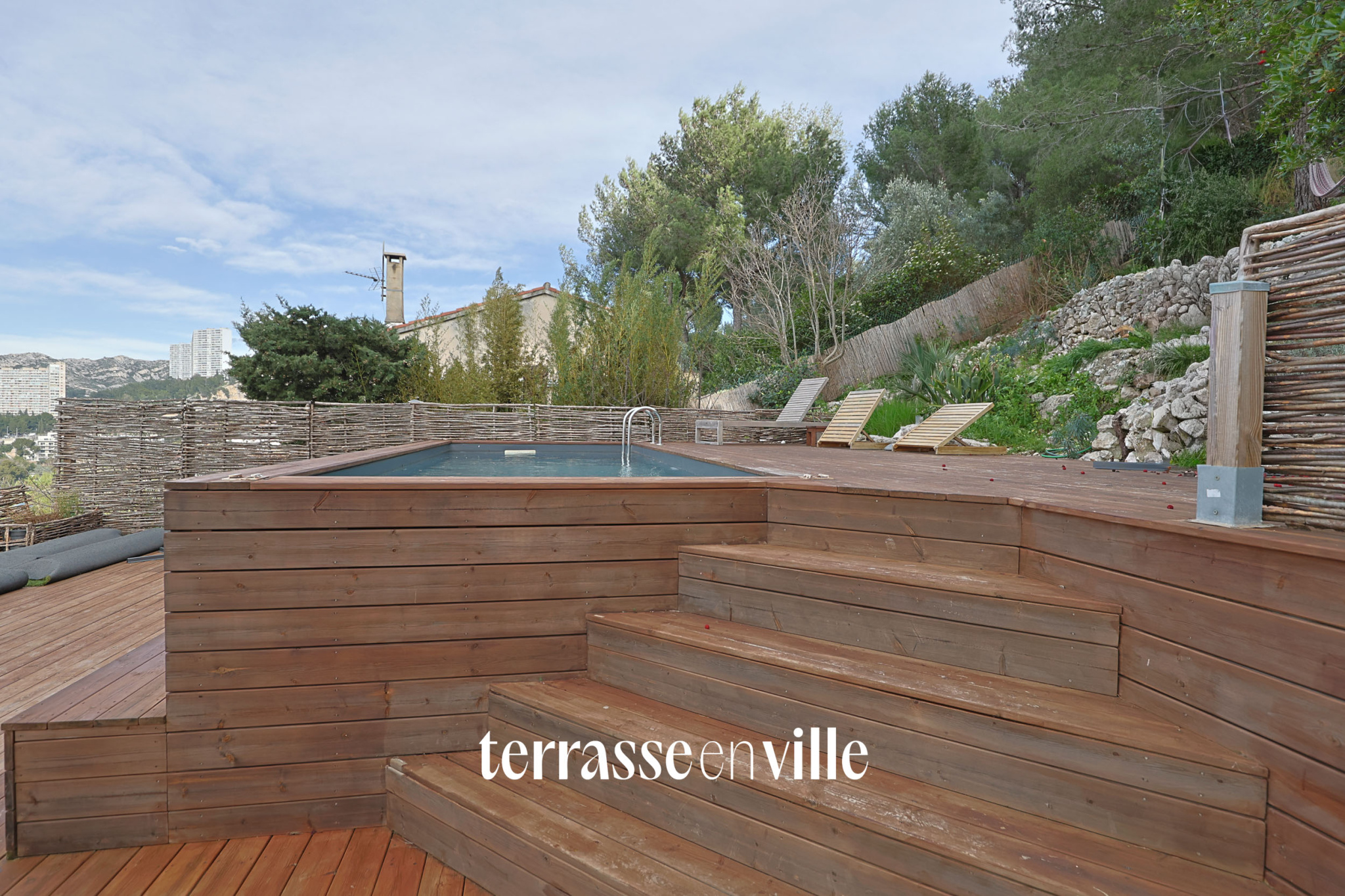 LE REDON - VALMANTE - MAISON INDIVIDUELLE - 113M2 - T4/5 - JARDIN - 800M2 - PISCINE - GARAGES - 760 000 €