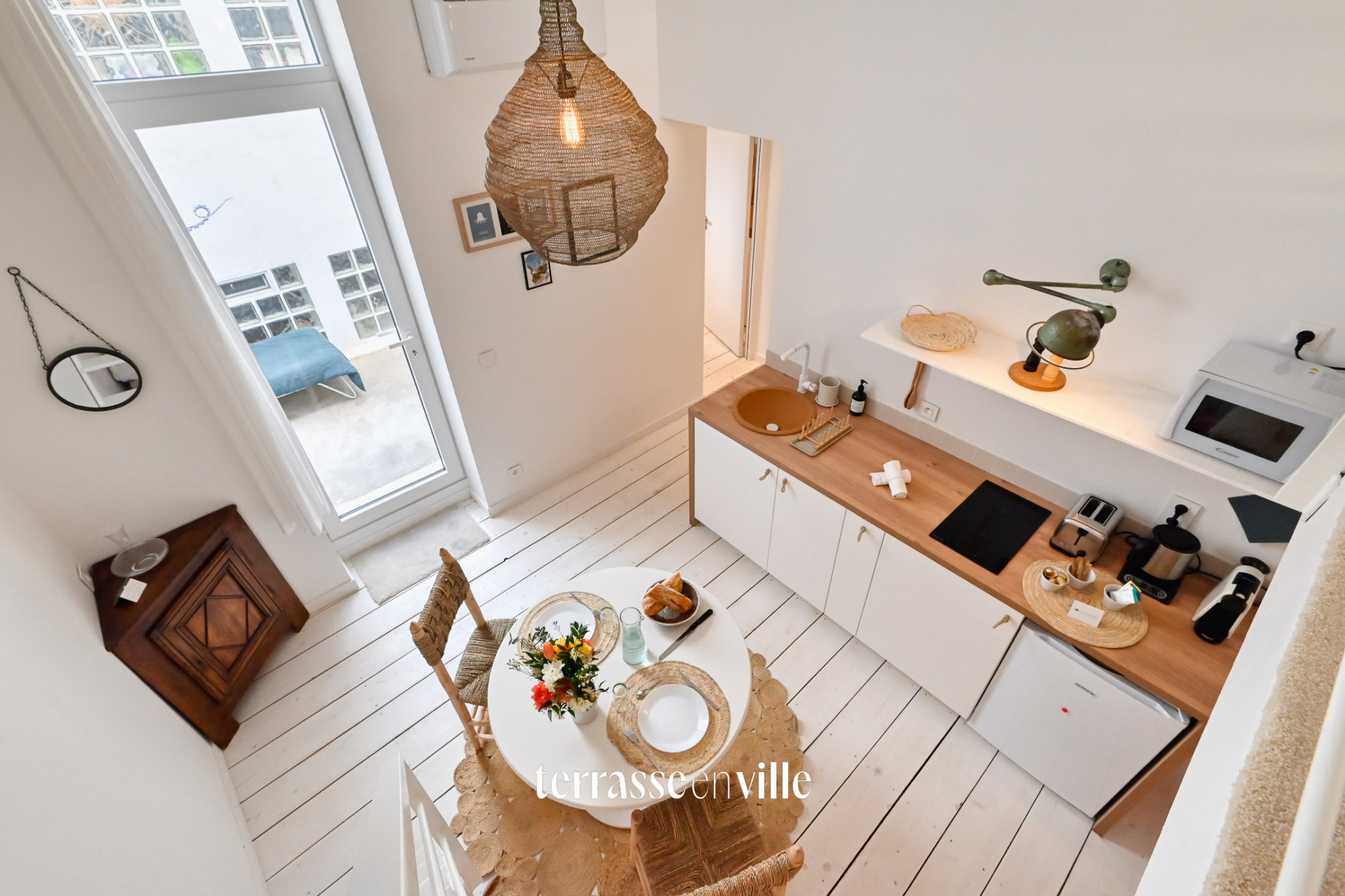 EXCLUSIVITE - ROUCAS BLANC - T2 - COURS - 258 000 €