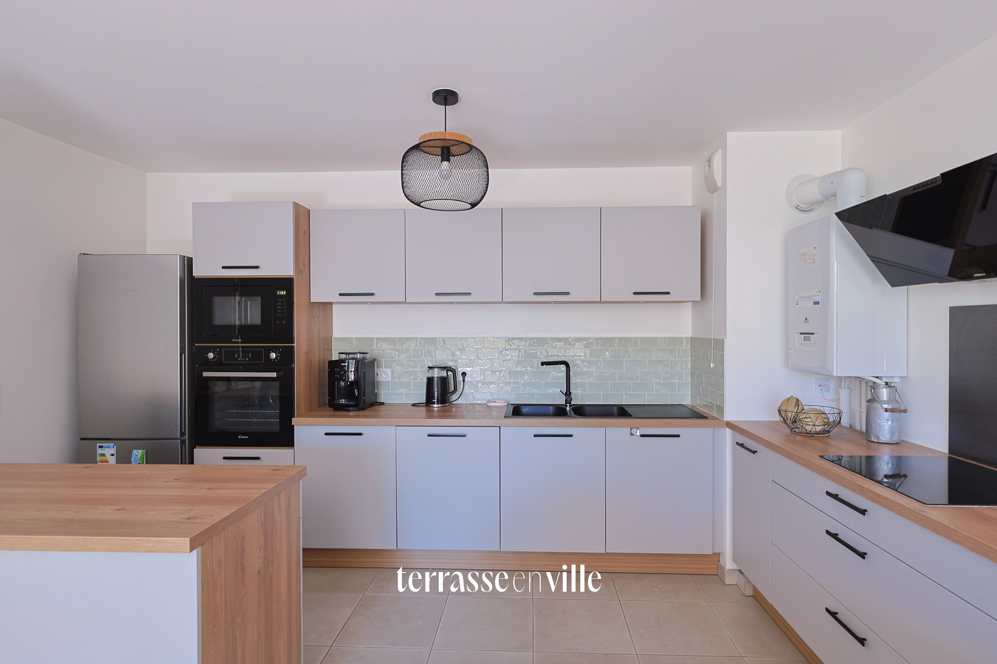EXCLUSIVITÉ - LES ROUTES - APPARTEMENT T4 89m2   TERRASSE 25m2   368 000€