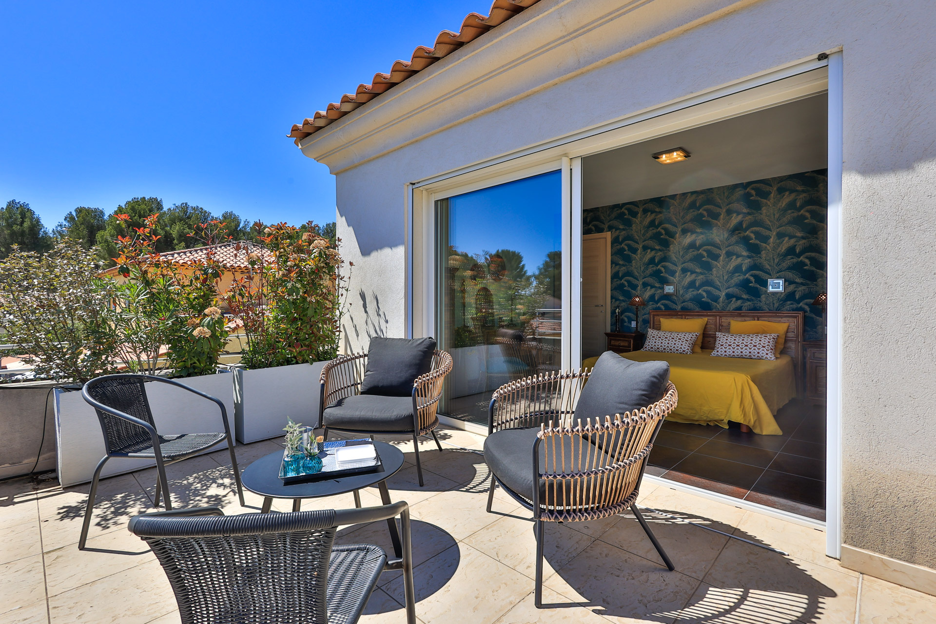 LA CIOTAT - VILLA T5 - 172M2 - GARAGE - PARCELLE 700M2 - VUE MER  - 1 350 000€
