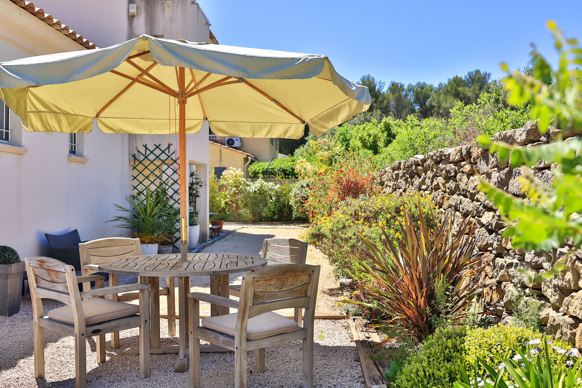 LA CIOTAT - VILLA T5 - 172M2 - GARAGE - PARCELLE 700M2 - VUE MER  - 1 350 000€