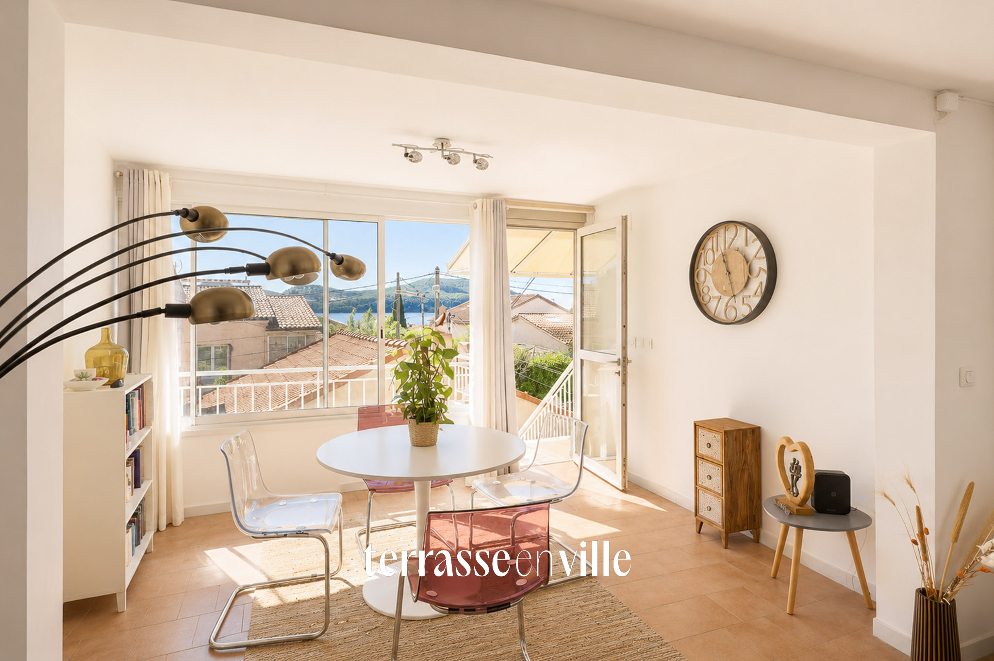 LES LECQUES - BEAU DUPLEX - 56M2 - TERRASSE VUE MER - PARKING - 390 000€