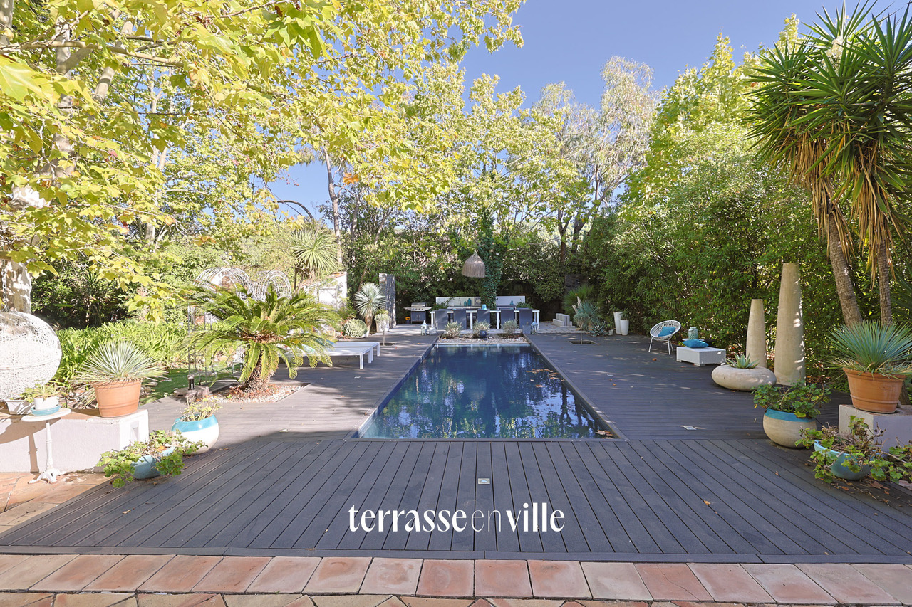LA CRAU - Bastide de charme - 400 M2