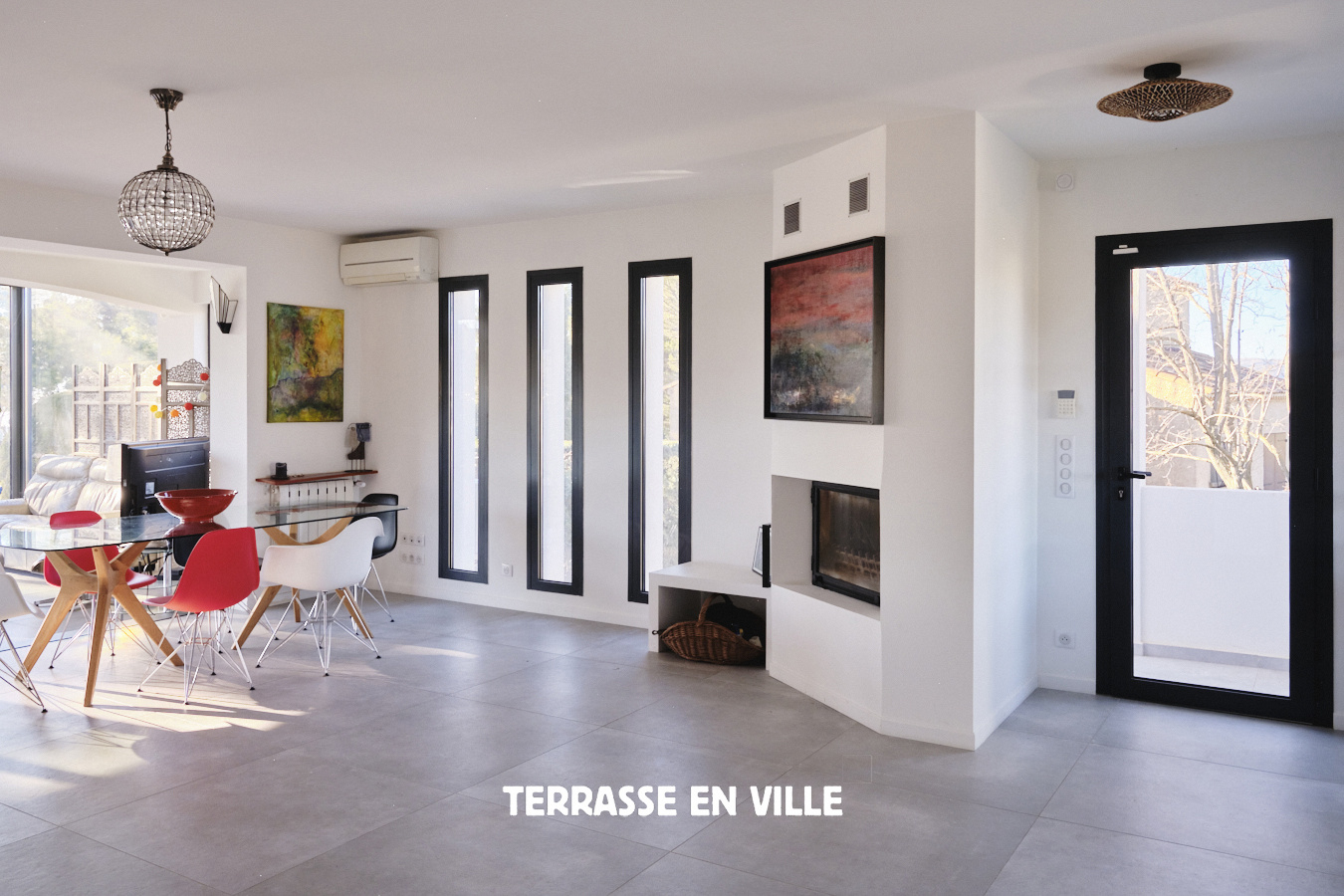 CARNOUX-EN-PROVENCE - MAISON FAMILIALE AVEC STUDIO INDEPENDANT - T8 214 m2 - VUE CAP CANAILLE - PISCINE - GARA