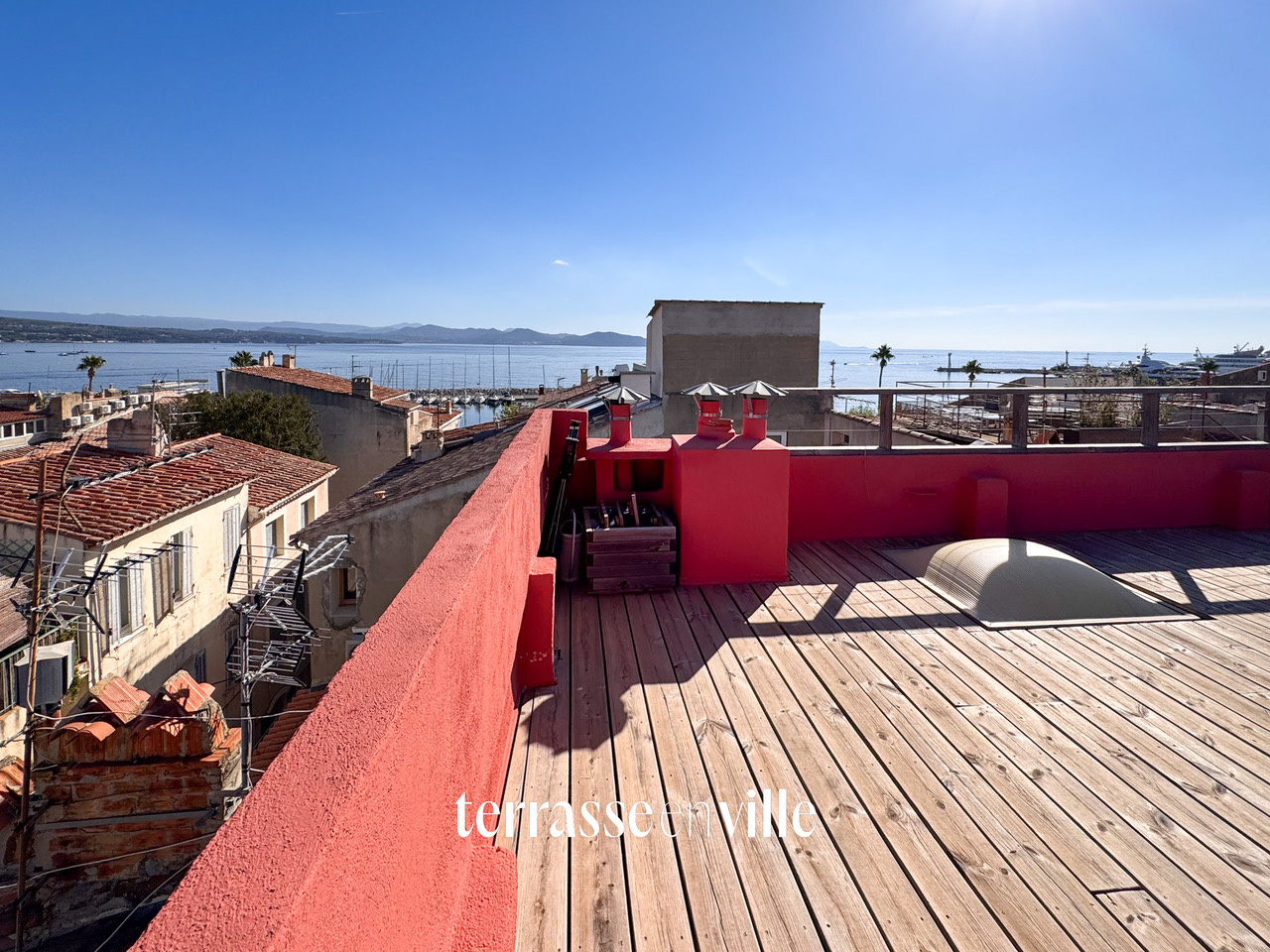 T2 - 28M2 - DERNIER ETAGE - ROOFTOP VUE MER 40 M2 - 249 000€