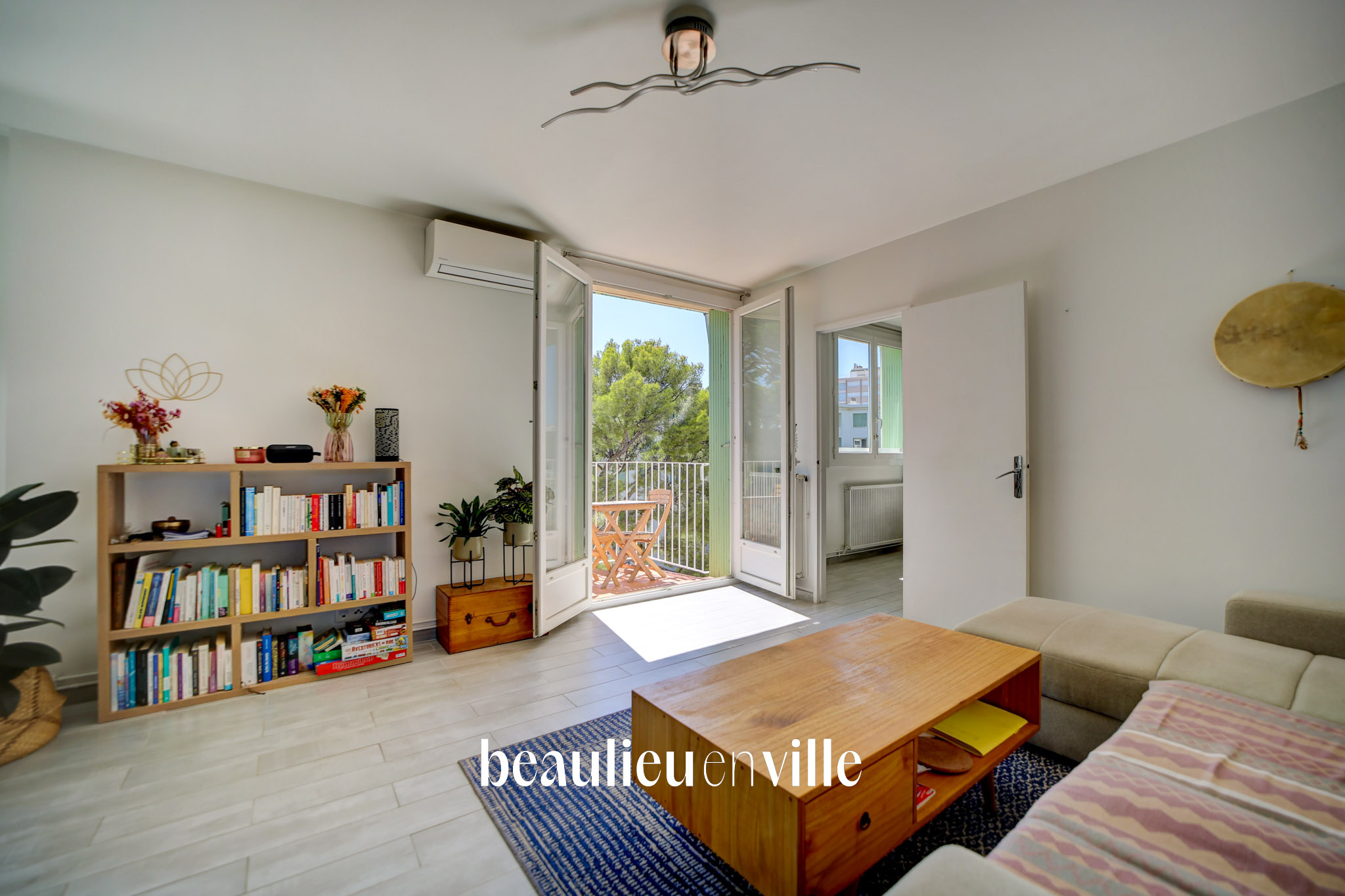 LA CIOTAT - JARDIN DE LA VILLE - APPARTEMENT T3 65m2 - BALCON - VUE DEGAGÉE - 340 000€