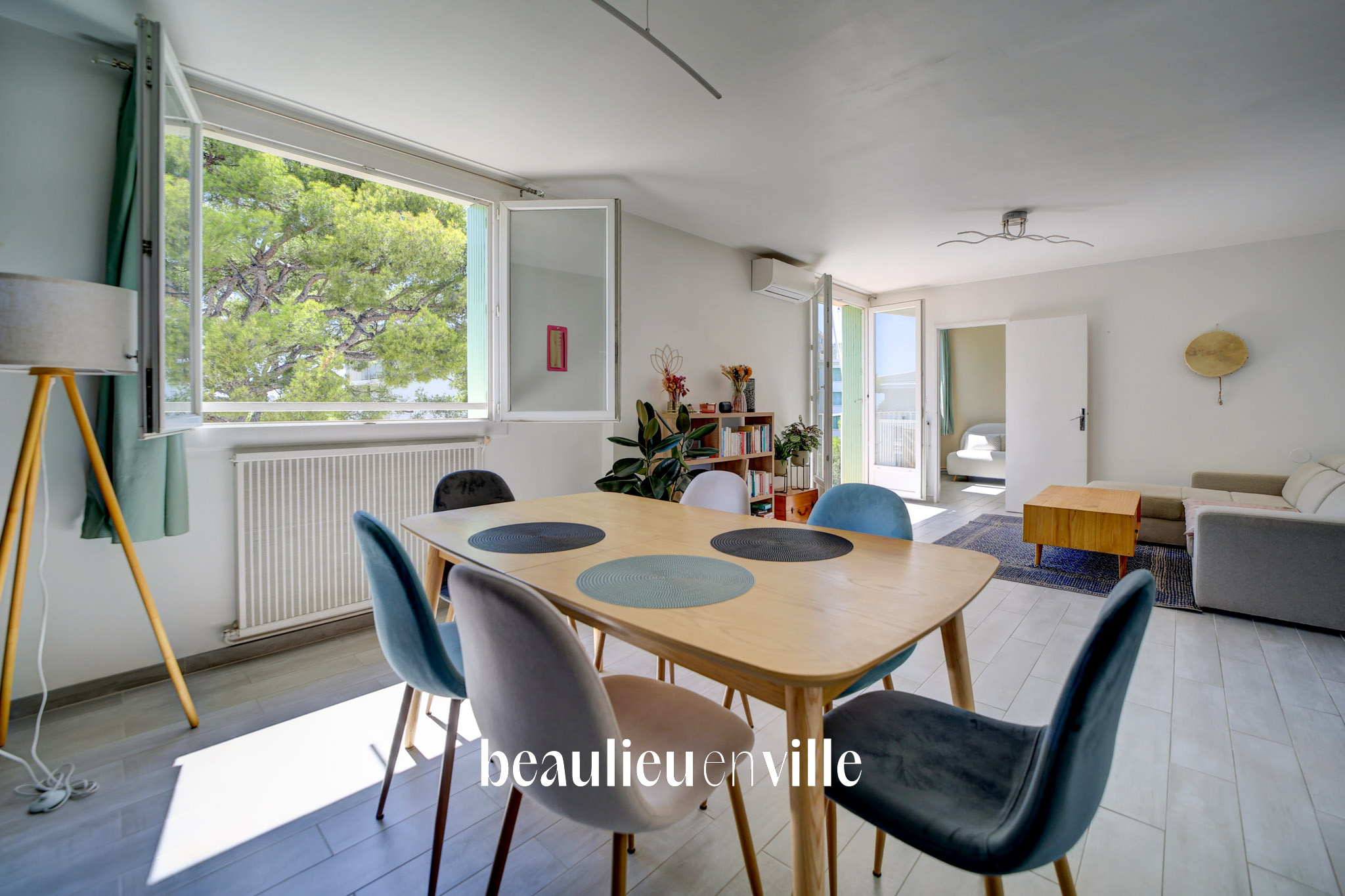 LA CIOTAT - JARDIN DE LA VILLE - APPARTEMENT T3 65m2 - BALCON - VUE DEGAGÉE - 340 000€