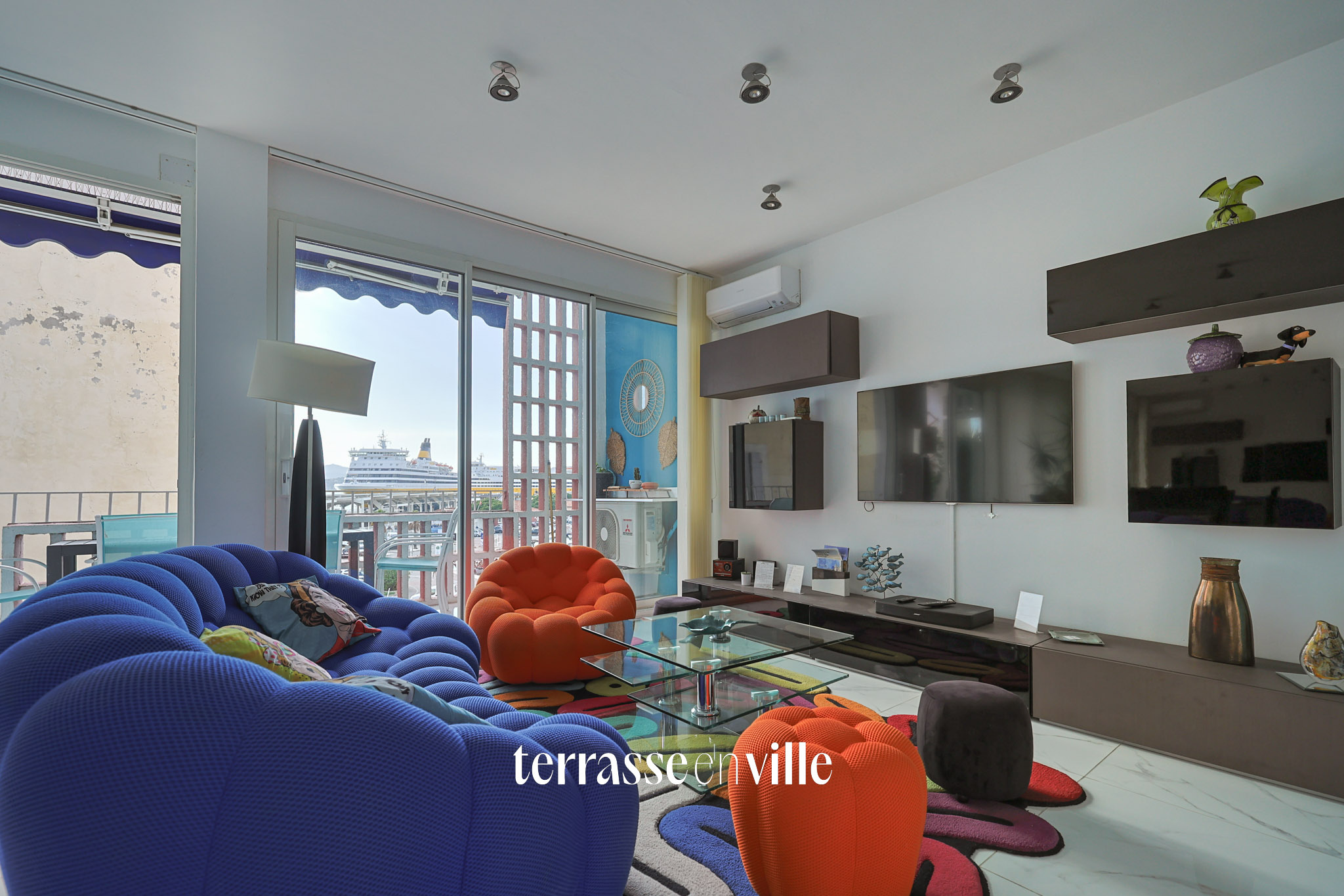 PORT DE TOULON - T3 VUE MER - 86 M2- TERRASSE - 425 000€